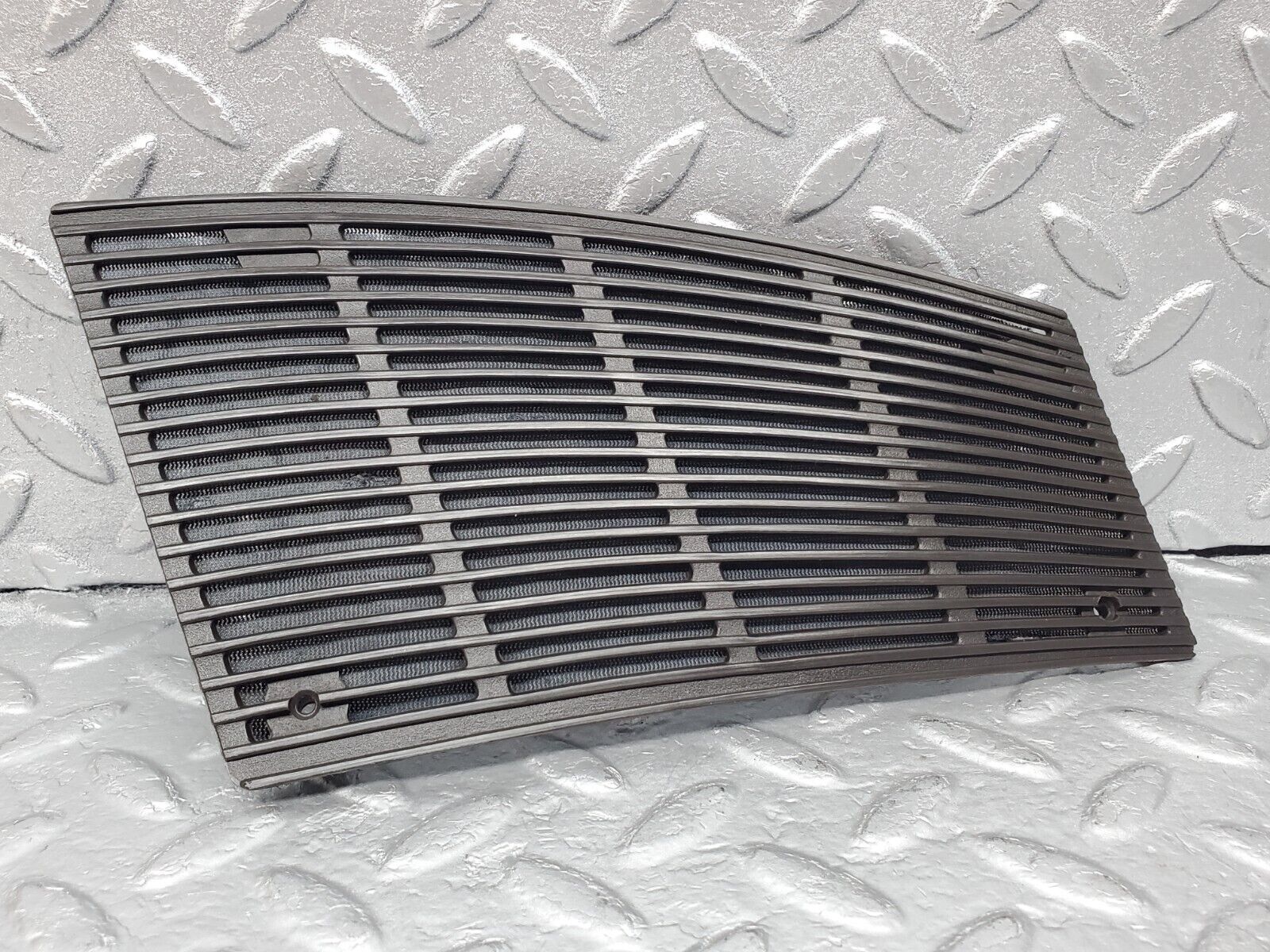 45957 Mercedes-Benz W126 420SE Dashboard Speaker Cover Right Side 1266806939