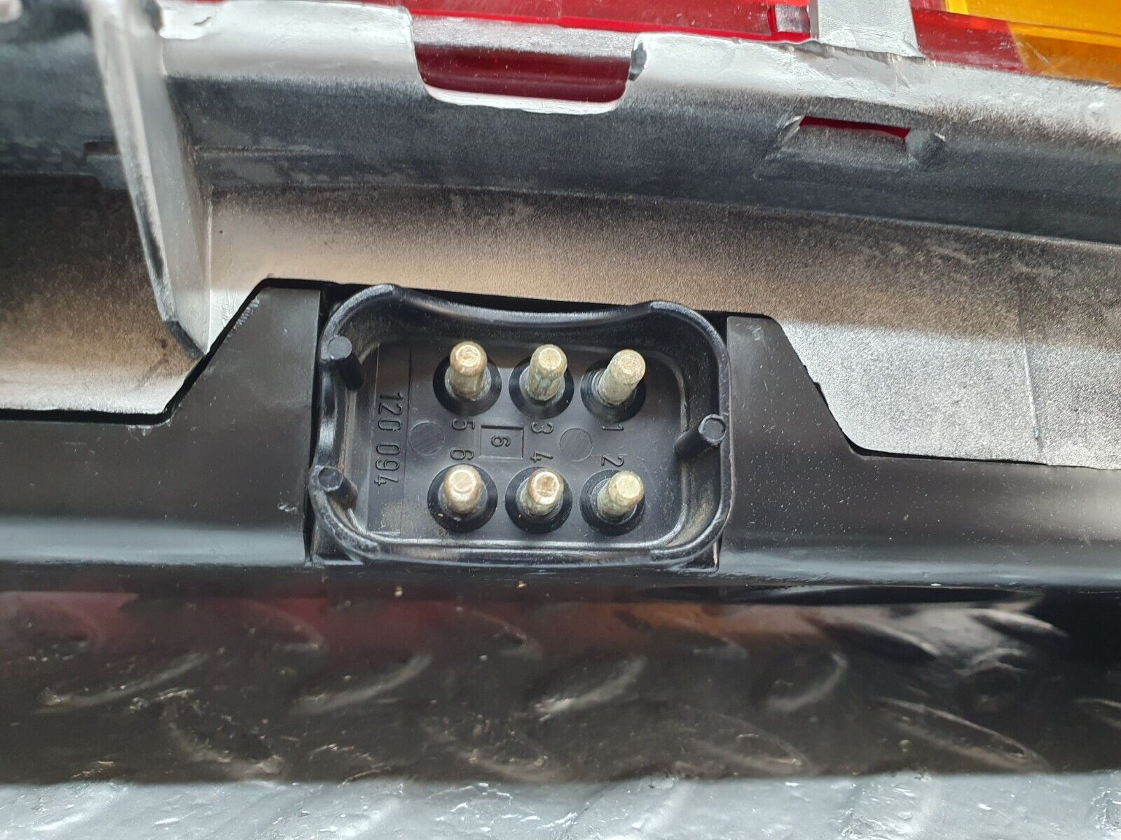 44130 Mercedes-Benz C123 230CE Coupe Tail Light Right Side 22064R