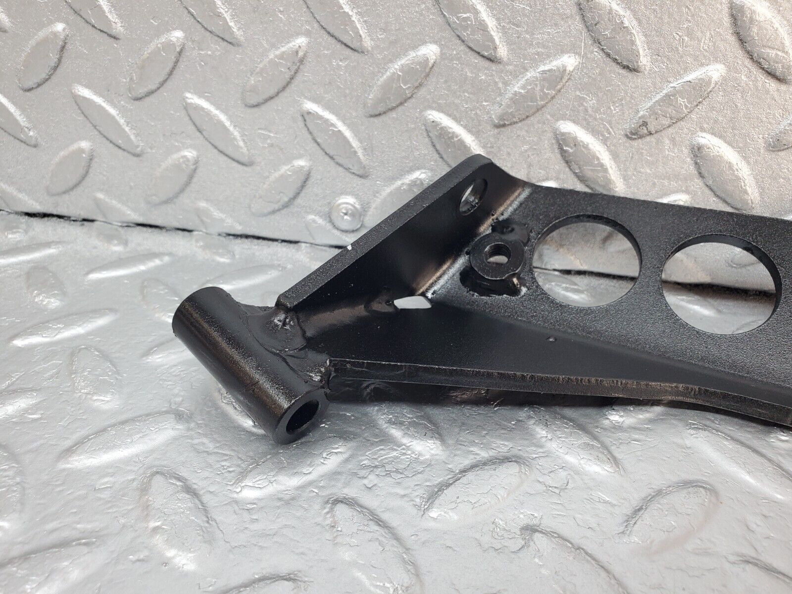 45410 Mercedes-Benz 280E M110.983 Power Steering Pump Bracket