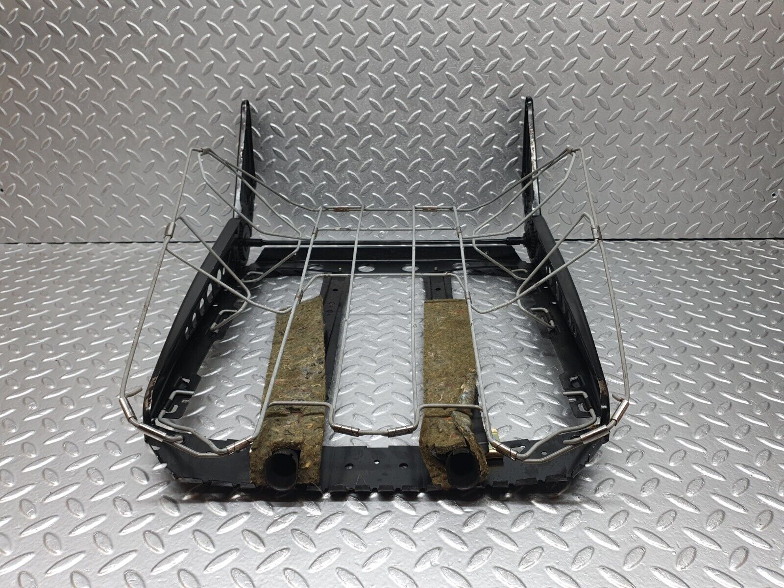 42741 Mercedes-Benz W201 190 2.0L Front Right Seat Backrest