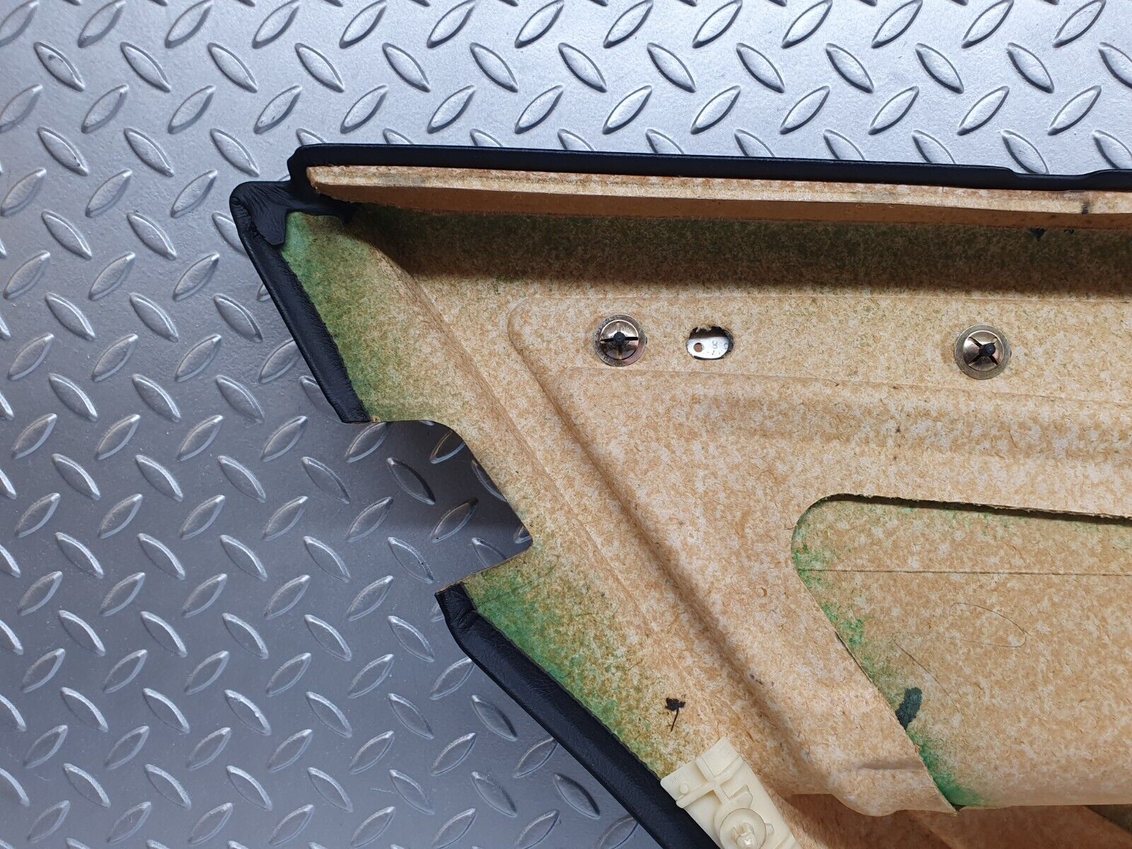 41774 Mercedes-Benz W202 C200 Rear Right Door Card 2027601461