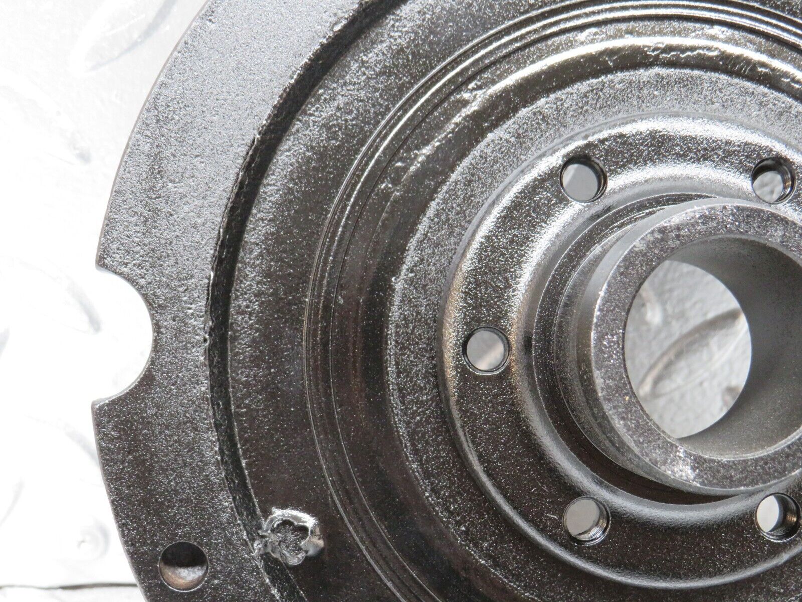 32751 Mercedes-Benz C107 R107 350 V8 Crankshaft Vibration Damper 1160300203