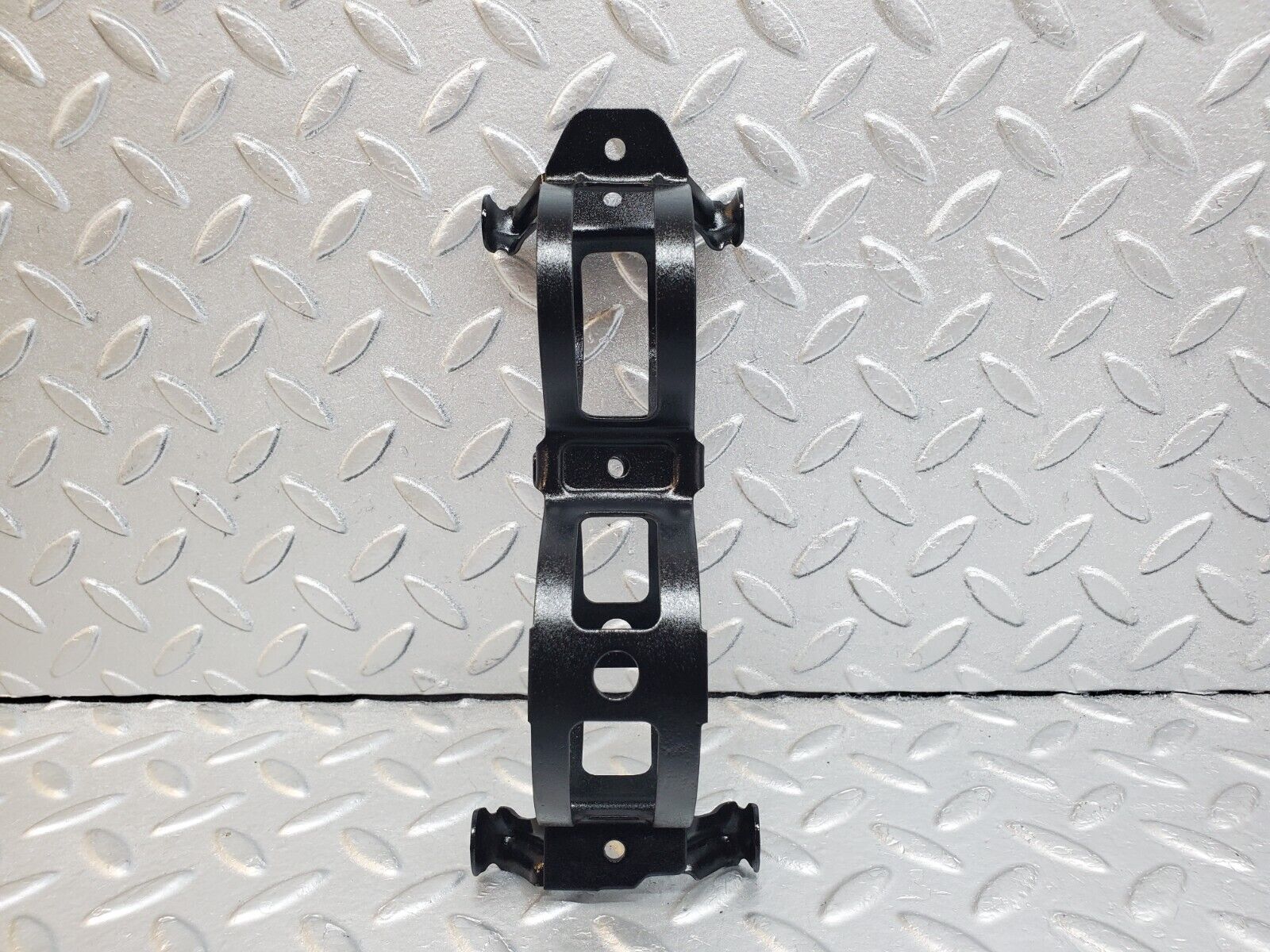 44728 Mercedes-Benz W124 220E Fuel Pump Fuel Filter Bracket Holder