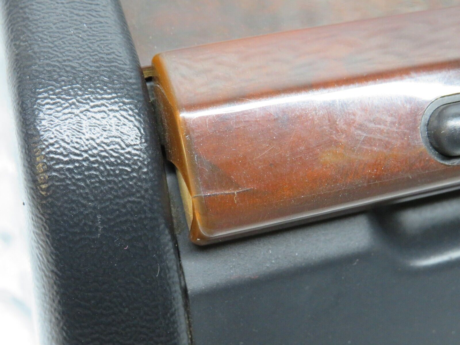 38039 Mercedes-Benz A124 320E Cabriolet Centre Console Storage Box With Key 1246800852