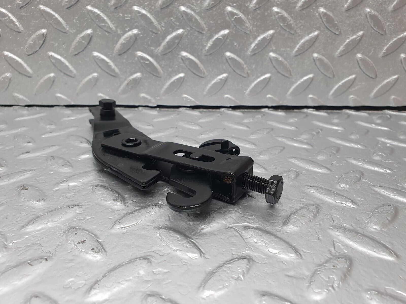 42302 Mercedes-Benz R129 320SL Coupe Handbrake Adjusting Handbrake Regulator