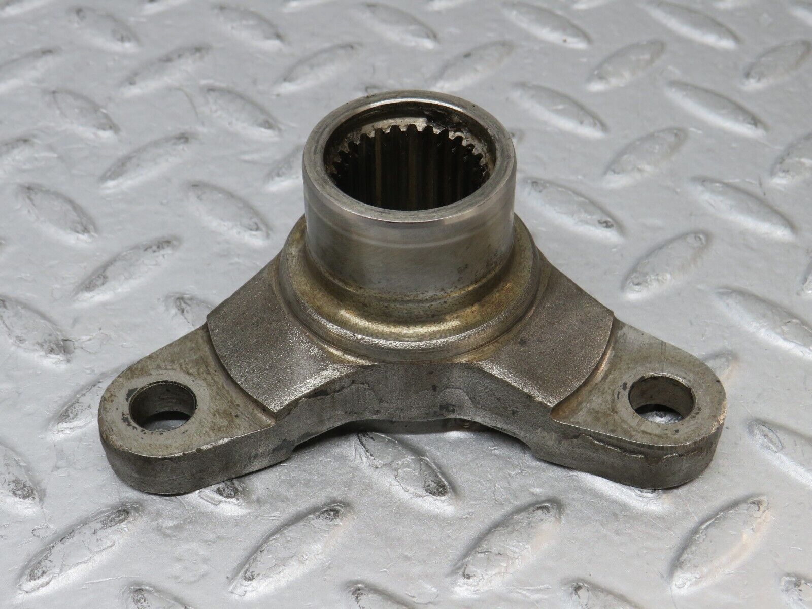 36432 Mercedes-Benz R107 450SL Automatic Gearbox Rear Flange 1163530245