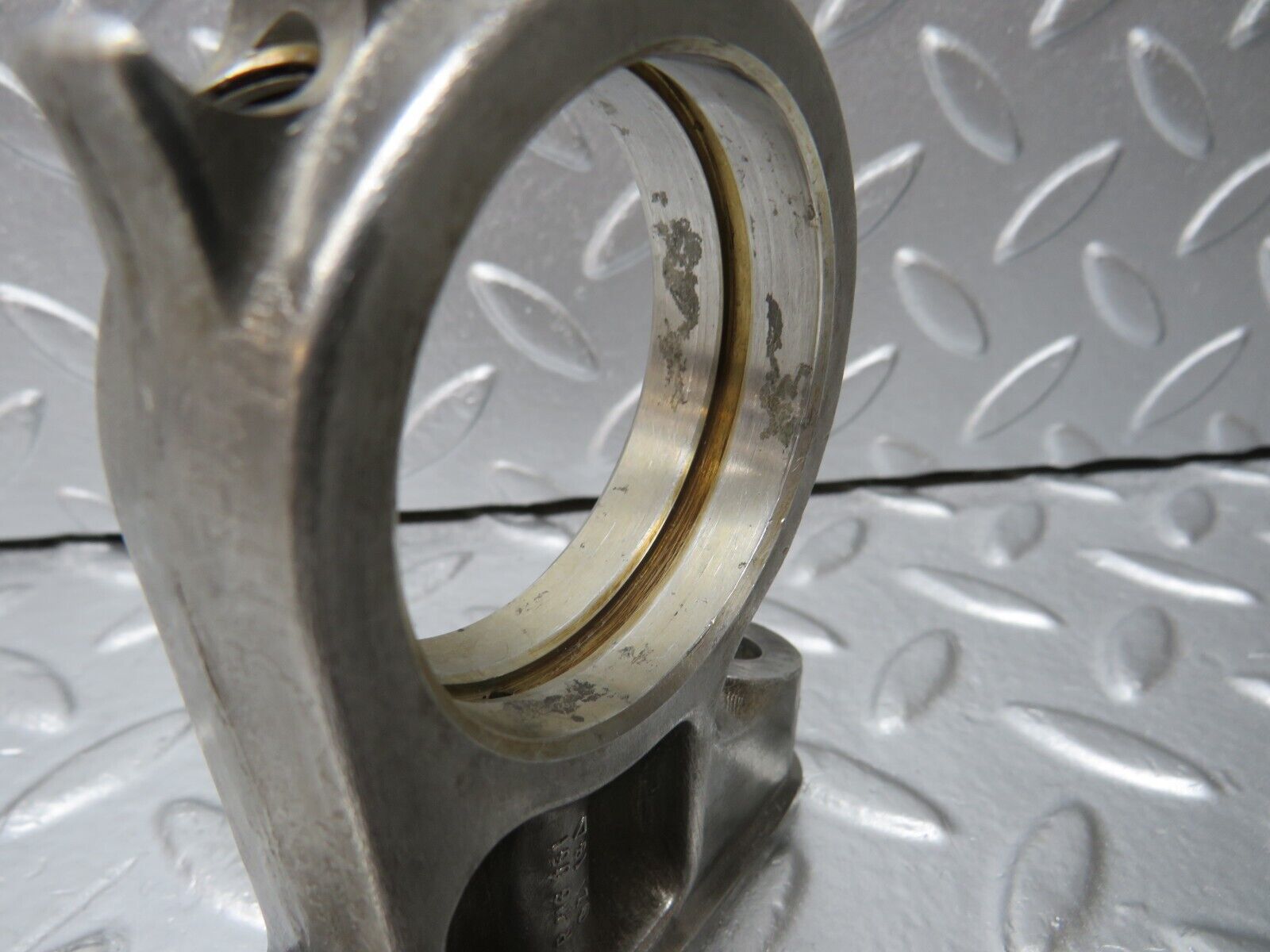 33092 Mercedes-Benz C107 R107 350 V8 Camshaft Tower Bearing 1160512118