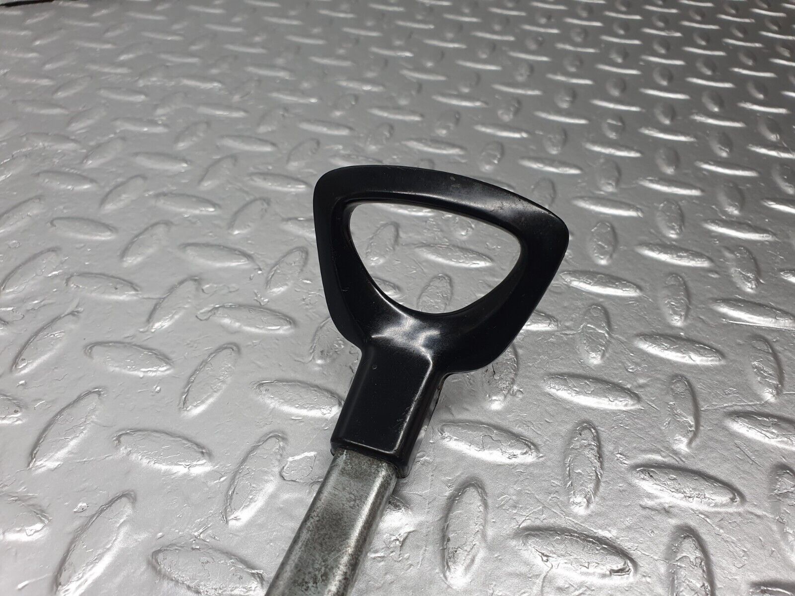 43096 Mercedes-Benz W108 280SE Front Left Seat Side Sliding Adjust Handle