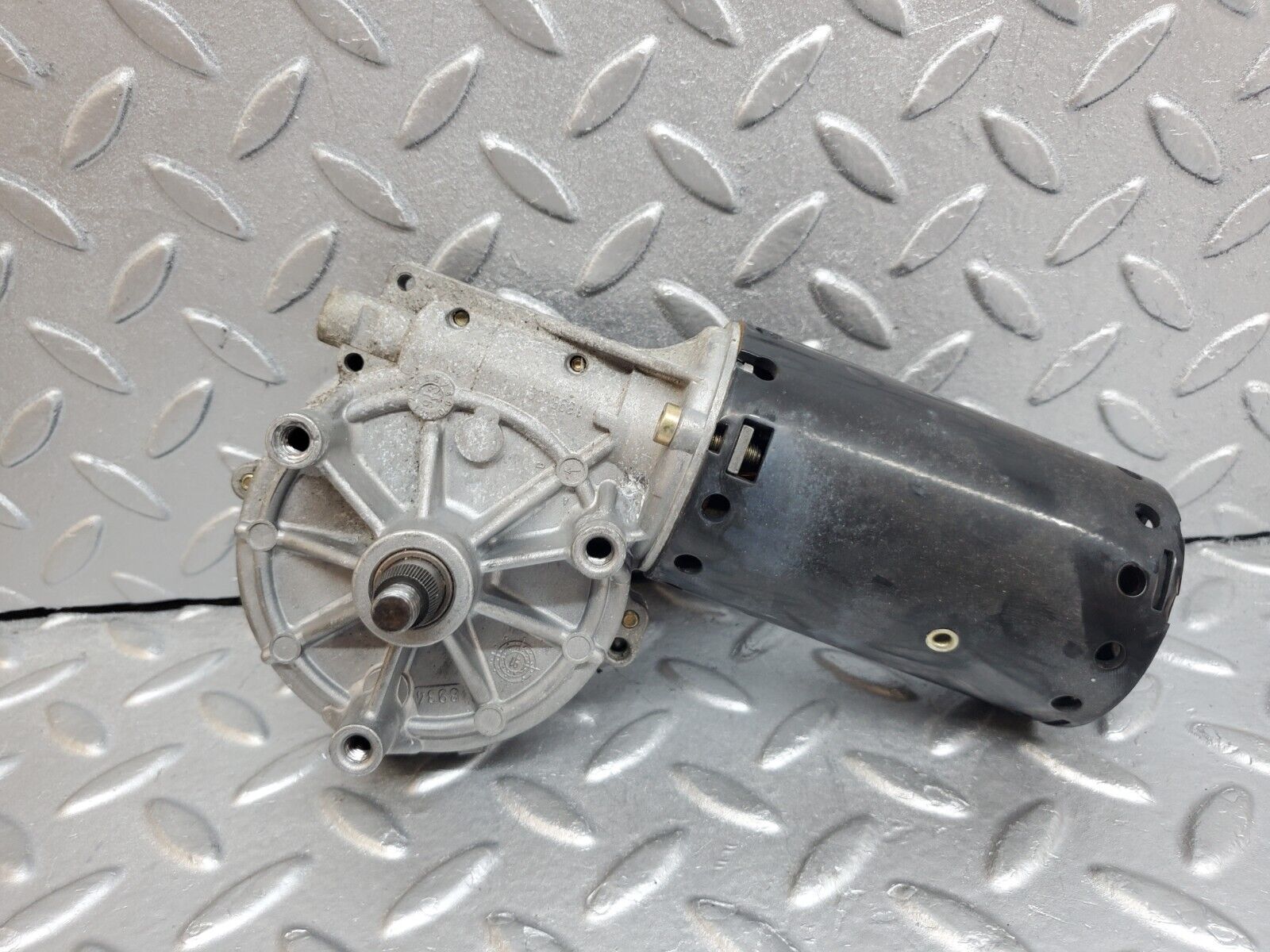 44780 Mercedes-Benz W124 220E Wiper Motor Bosch & Cover 0390241425 1390591046