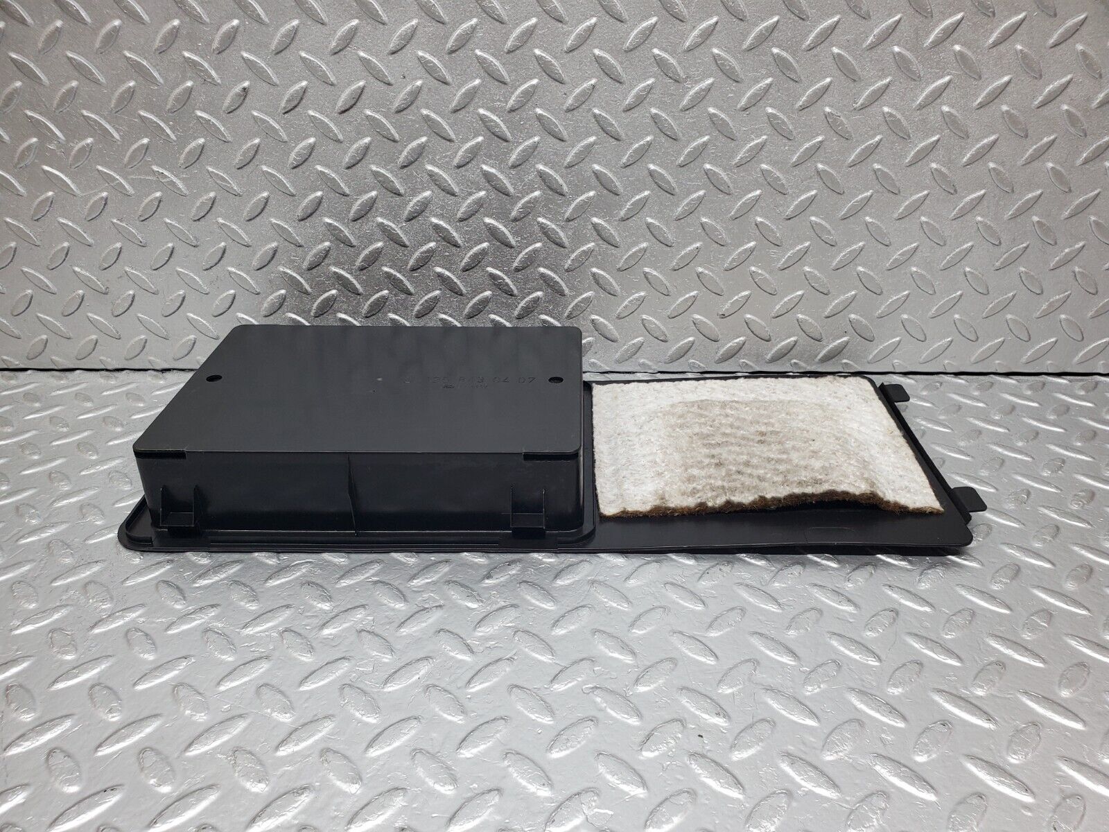 45628 Mercedes-Benz W126 420SE Rear Right Parcel Shelf Storage 1268430407