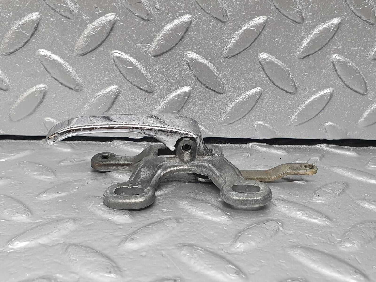 43108 Mercedes-Benz W108 280SE Front Right Interior Door Handle Chrome 1107660419