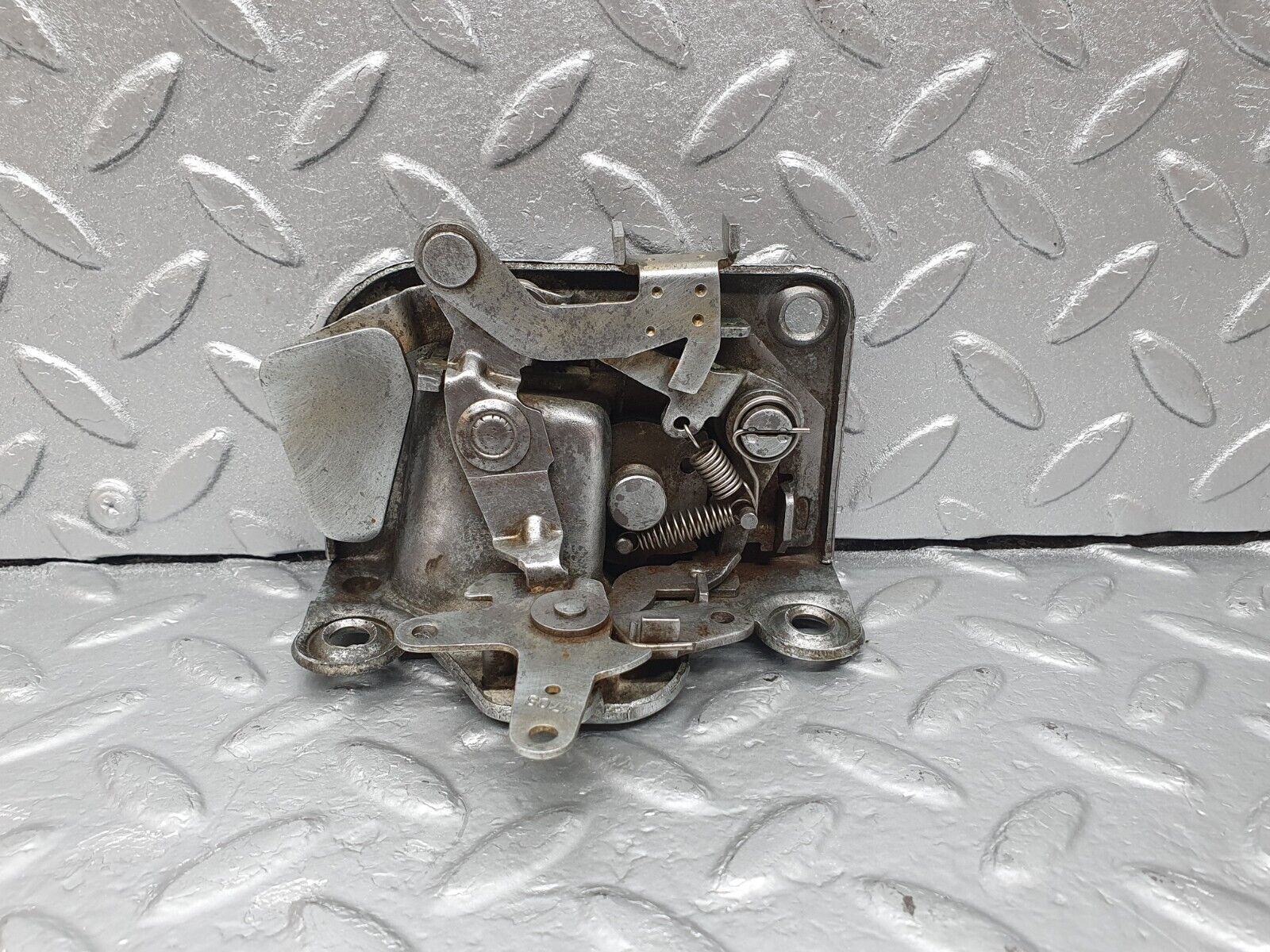 43129 Mercedes-Benz W108 280SE Rear Left Door Lock Mechanism