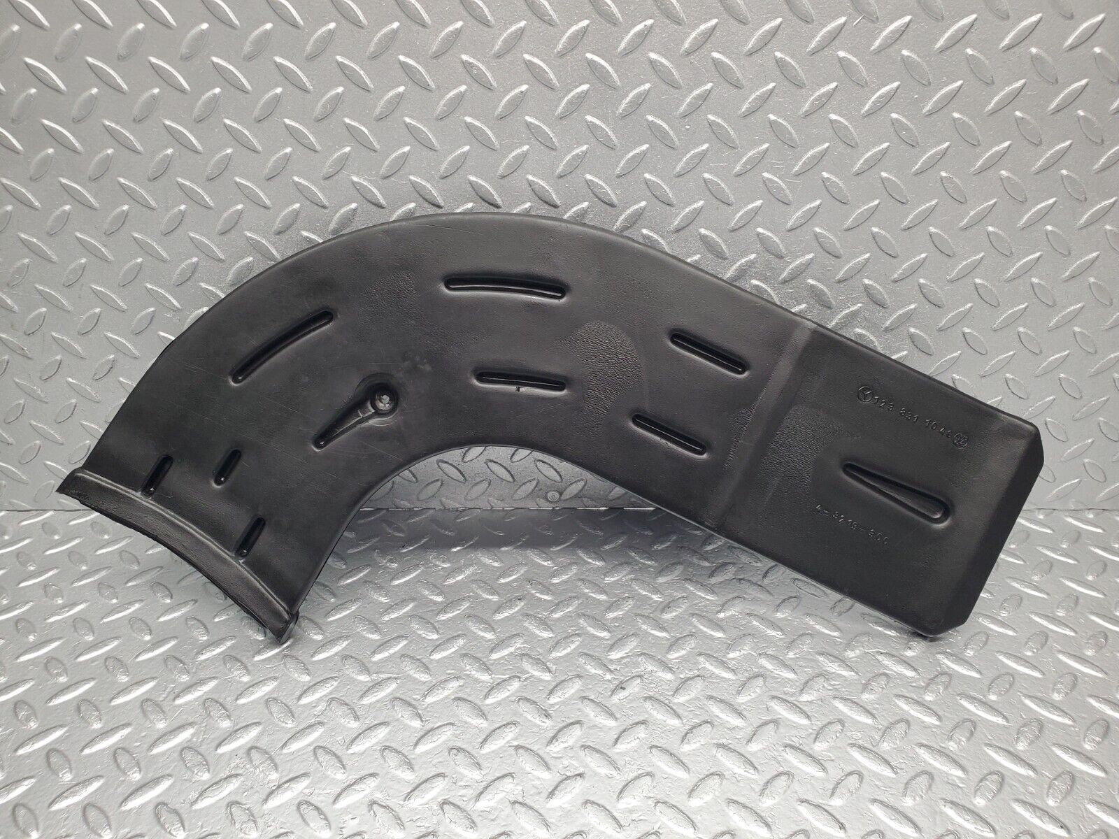 46333 Mercedes-Benz C123 280CE Coupe Heating Air Duct Right Side 1238311046