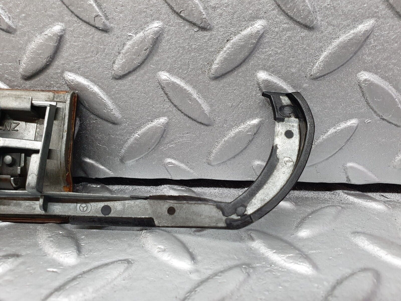 42514 Mercedes-Benz R129 320SL Coupe Door Handle Wood Trim Left Side