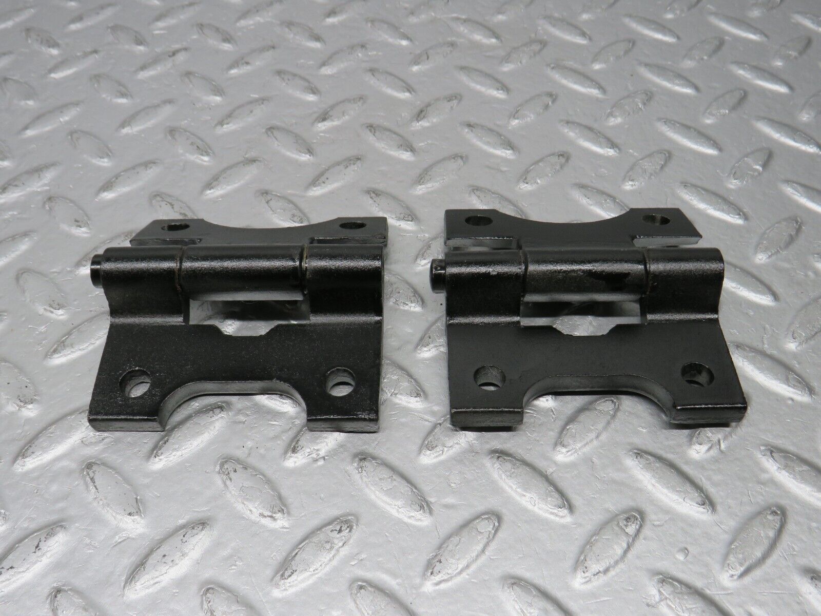 39235 Mercedes-Benz R107 500SL Door Hinge Left Side