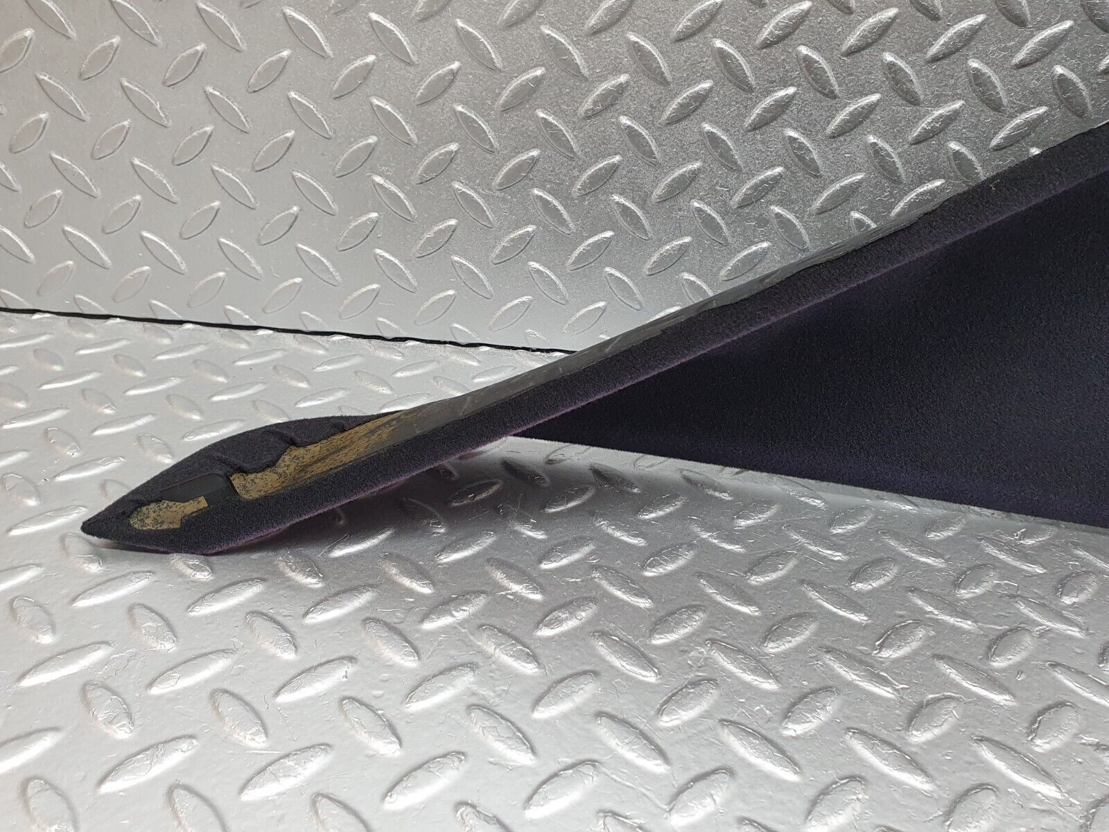 41757 Mercedes-Benz W202 C200 C Pillar Cover Panel Right Side Grey 2026950244