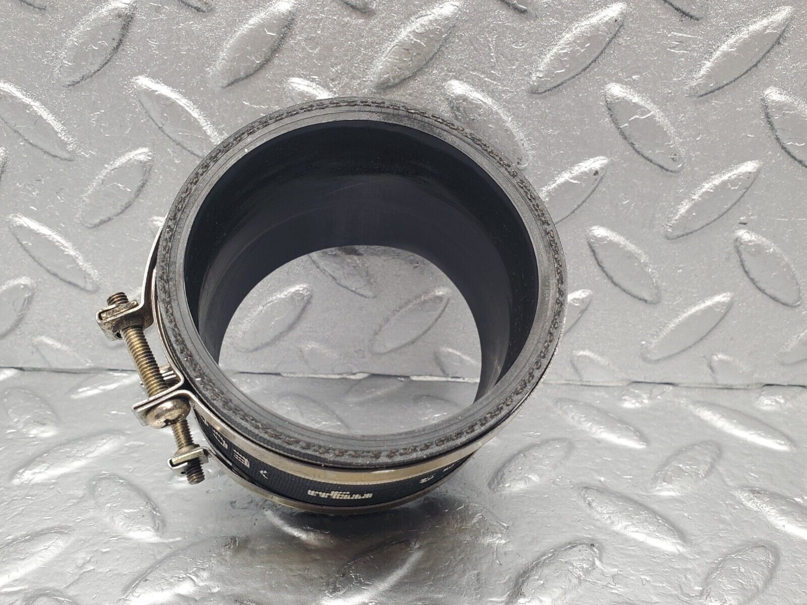 46184 Mercedes-Benz W124 280E Air Intake Manifold Hose 1041411783