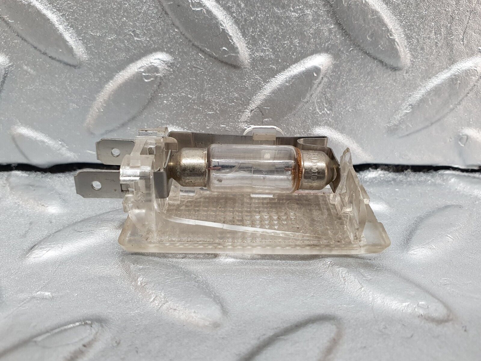 42044 Mercedes-Benz W202 C200 Glove Box Light 1268201301