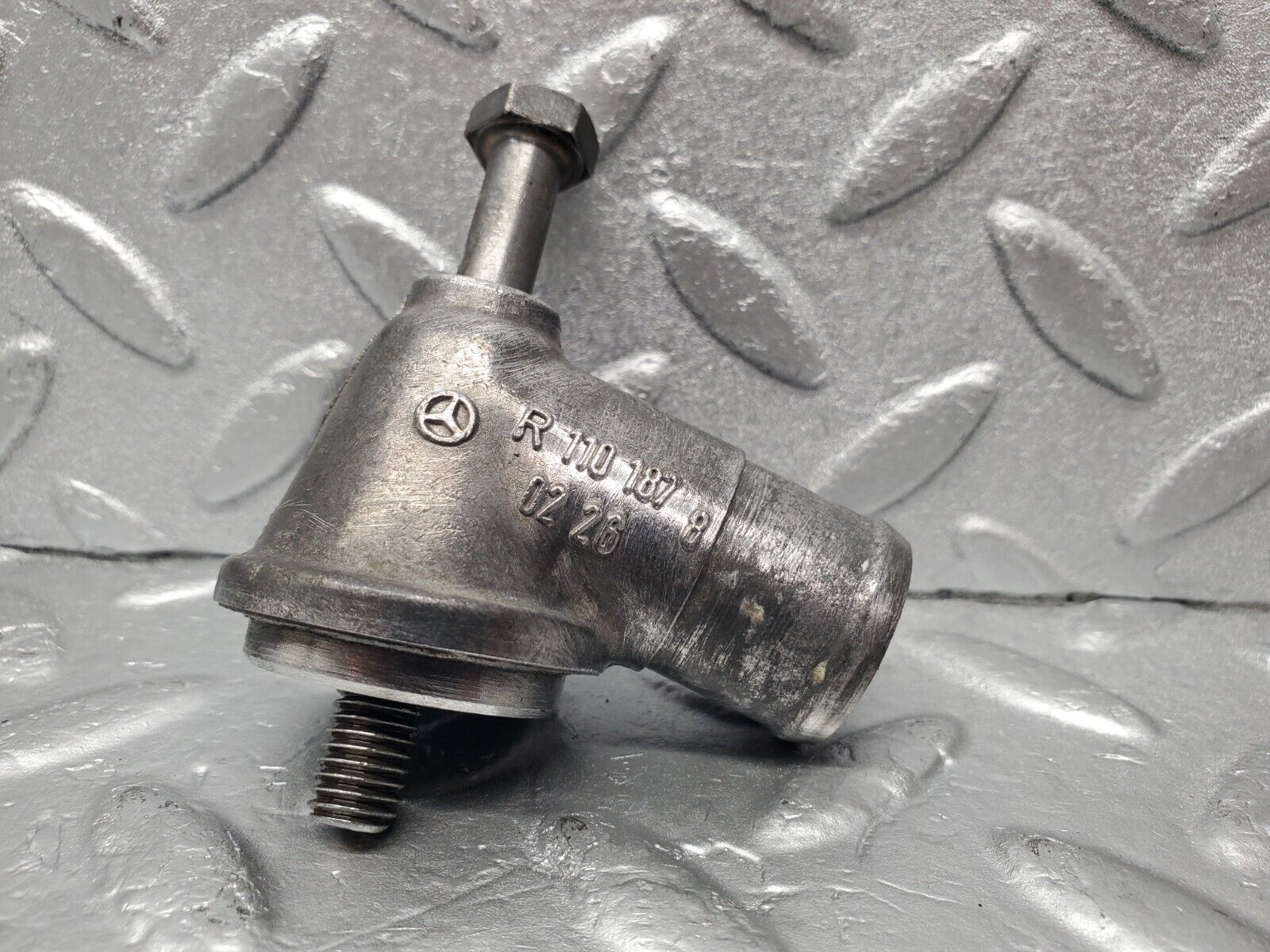 46657 Mercedes-Benz C123 280CE Coupe Engine Oil Return Pipe 1101870226