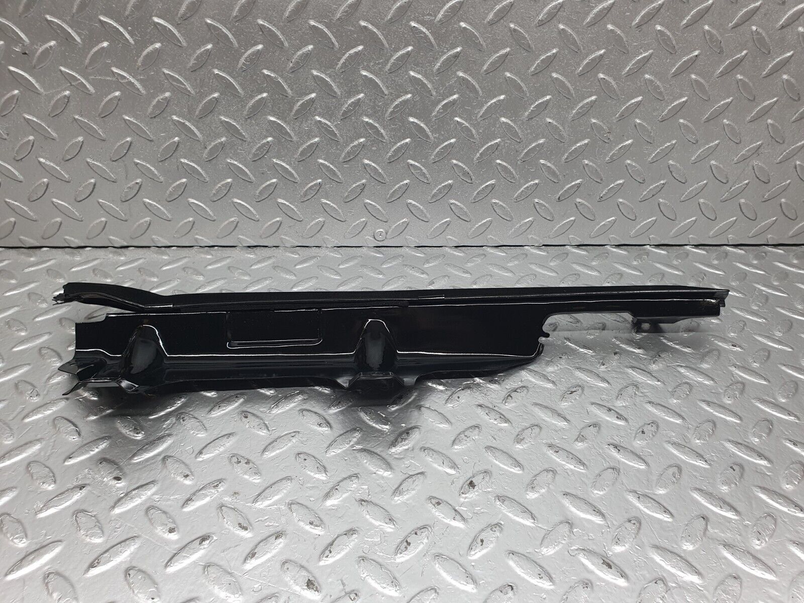 43903 Mercedes-Benz C123 230CE Coupe Rear Right Window Channel Support Bracket
