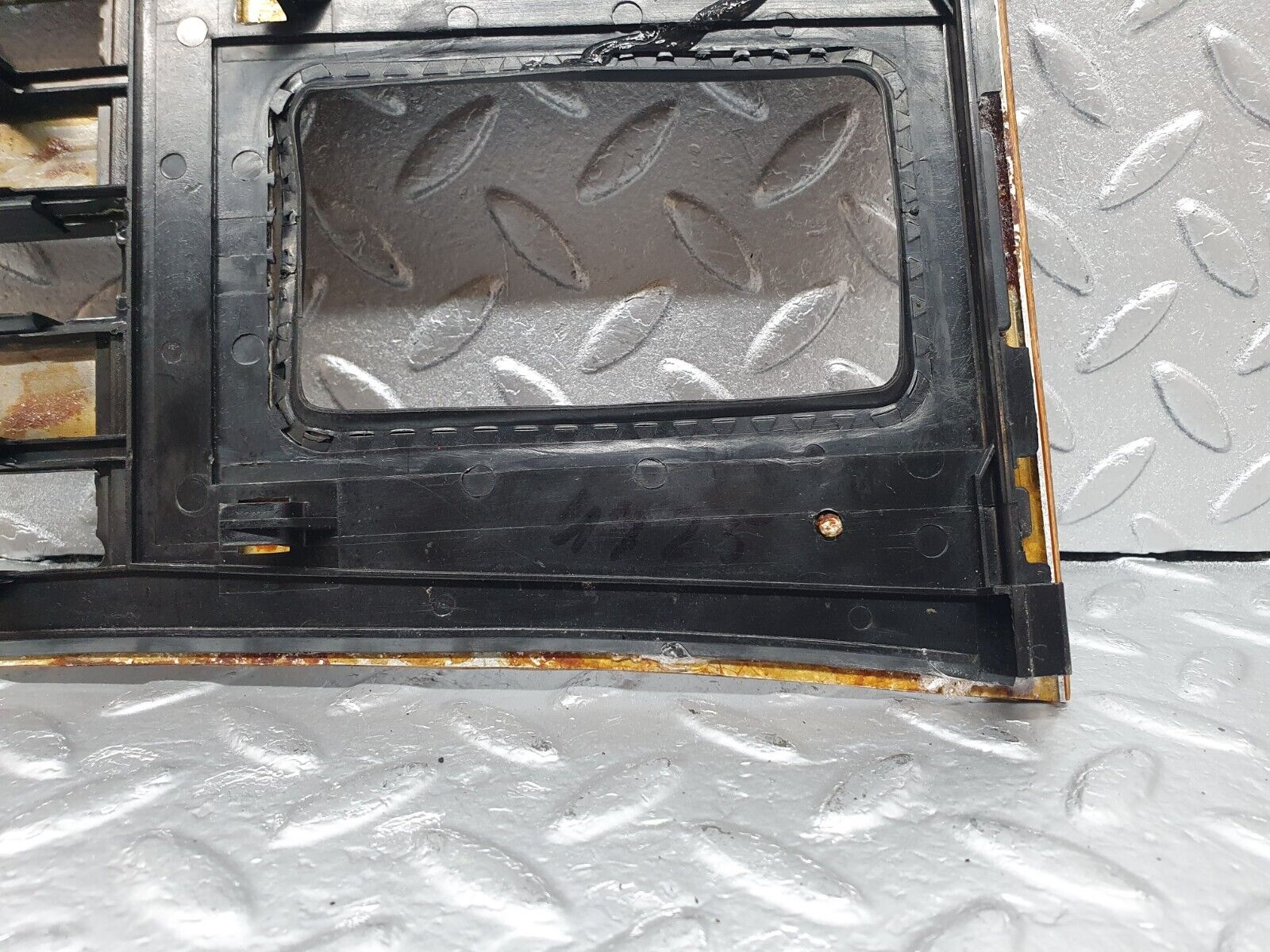 43589 Mercedes-Benz C126 380SEC Coupe Centre Console Wood Panel