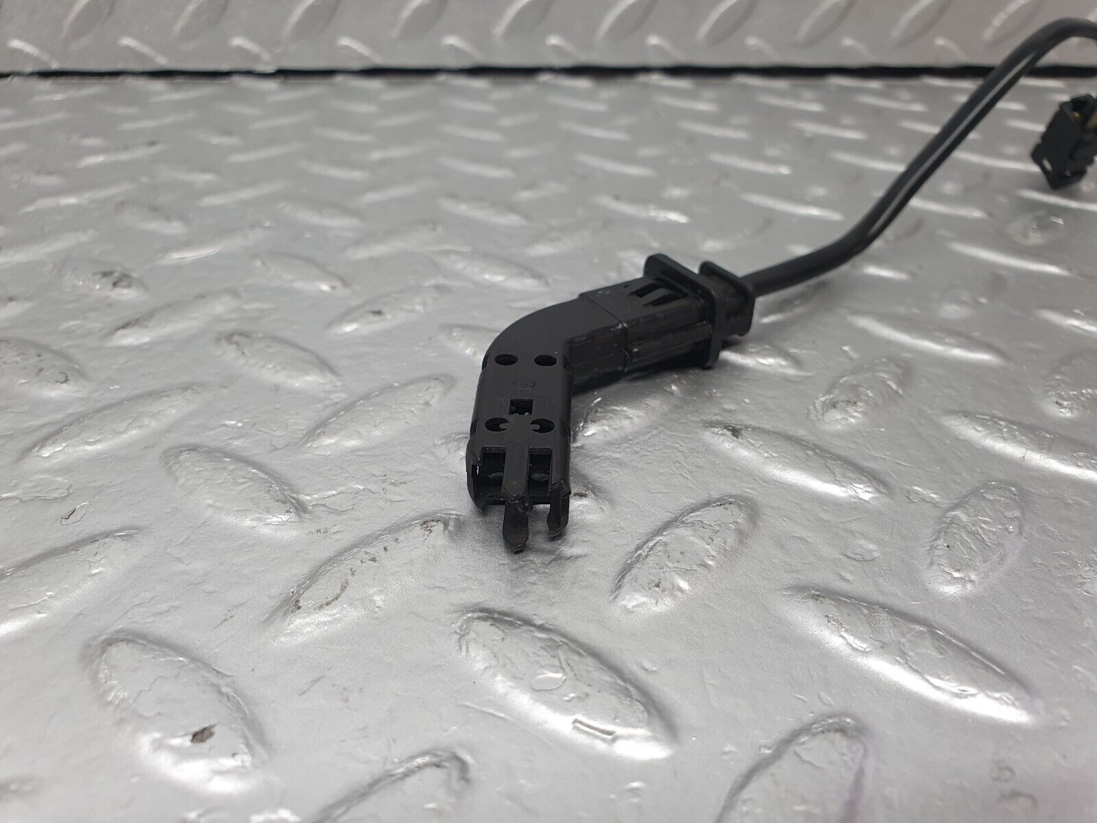 42606 Mercedes-Benz R129 320SL Coupe Temperature Sensor 0125458428