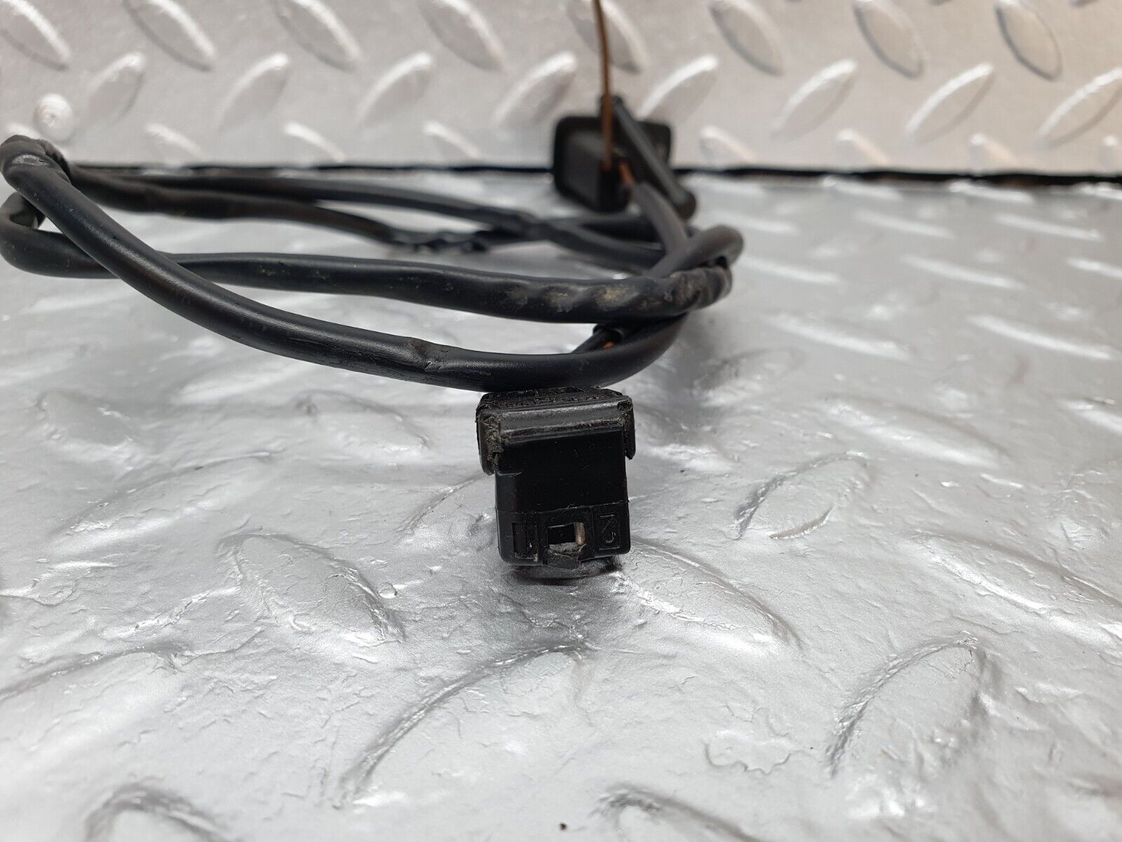 42529 Mercedes-Benz R129 320SL Coupe Windscreen Washer Nozzle