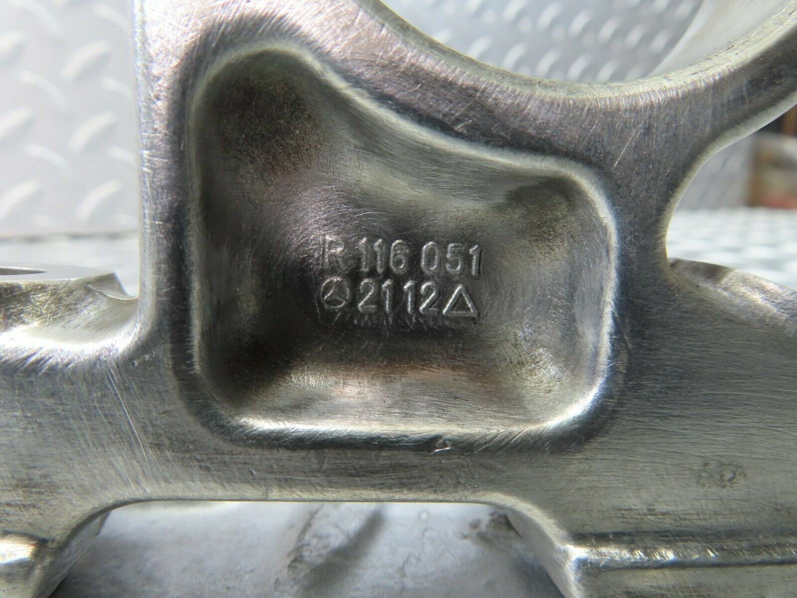 9082 Mercedes-Benz R107 Camshaft Tower Bearing 1160512112