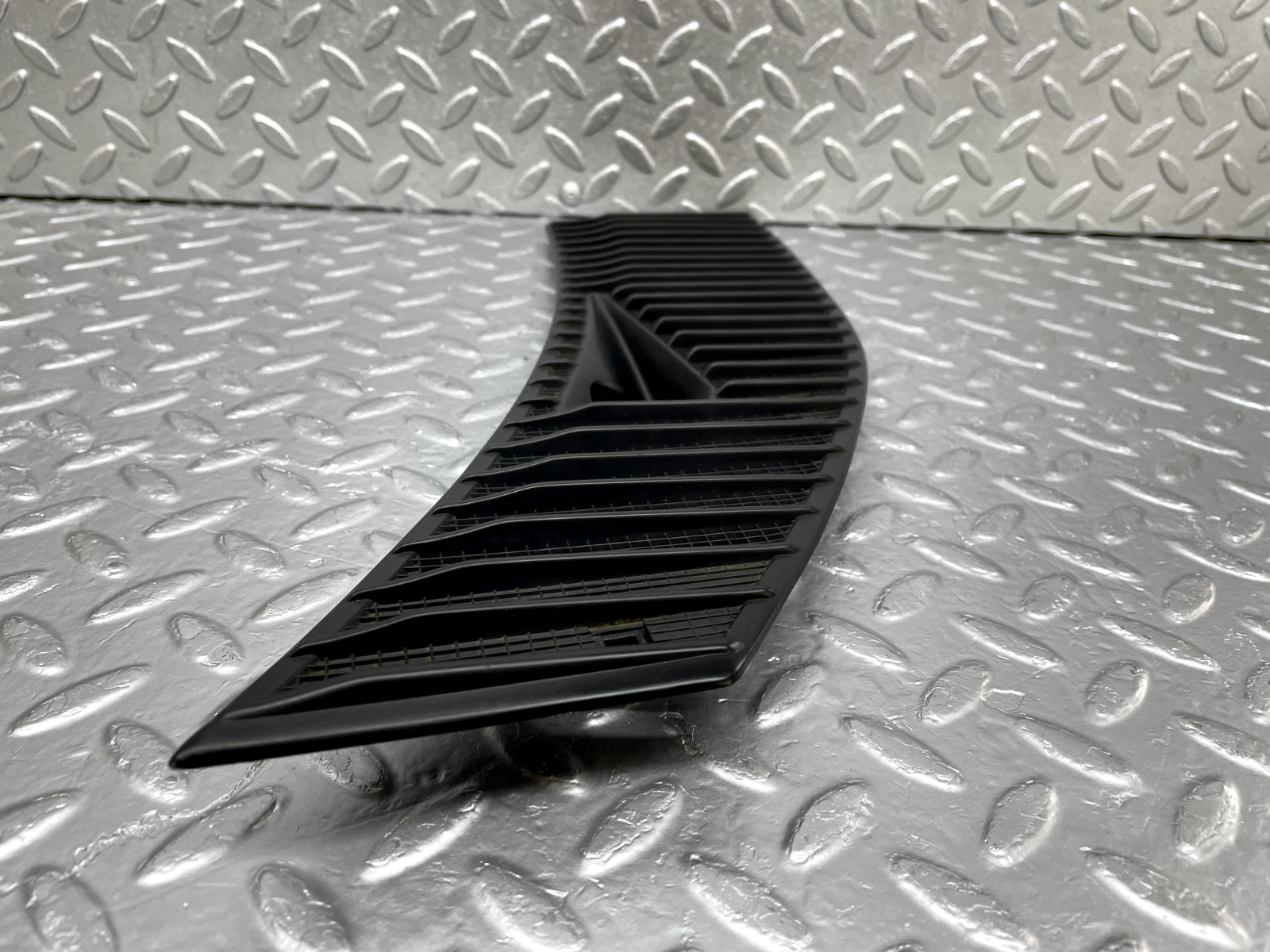 44275 Mercedes-Benz W123 280E Air Intake Grill Right Side 1238363065