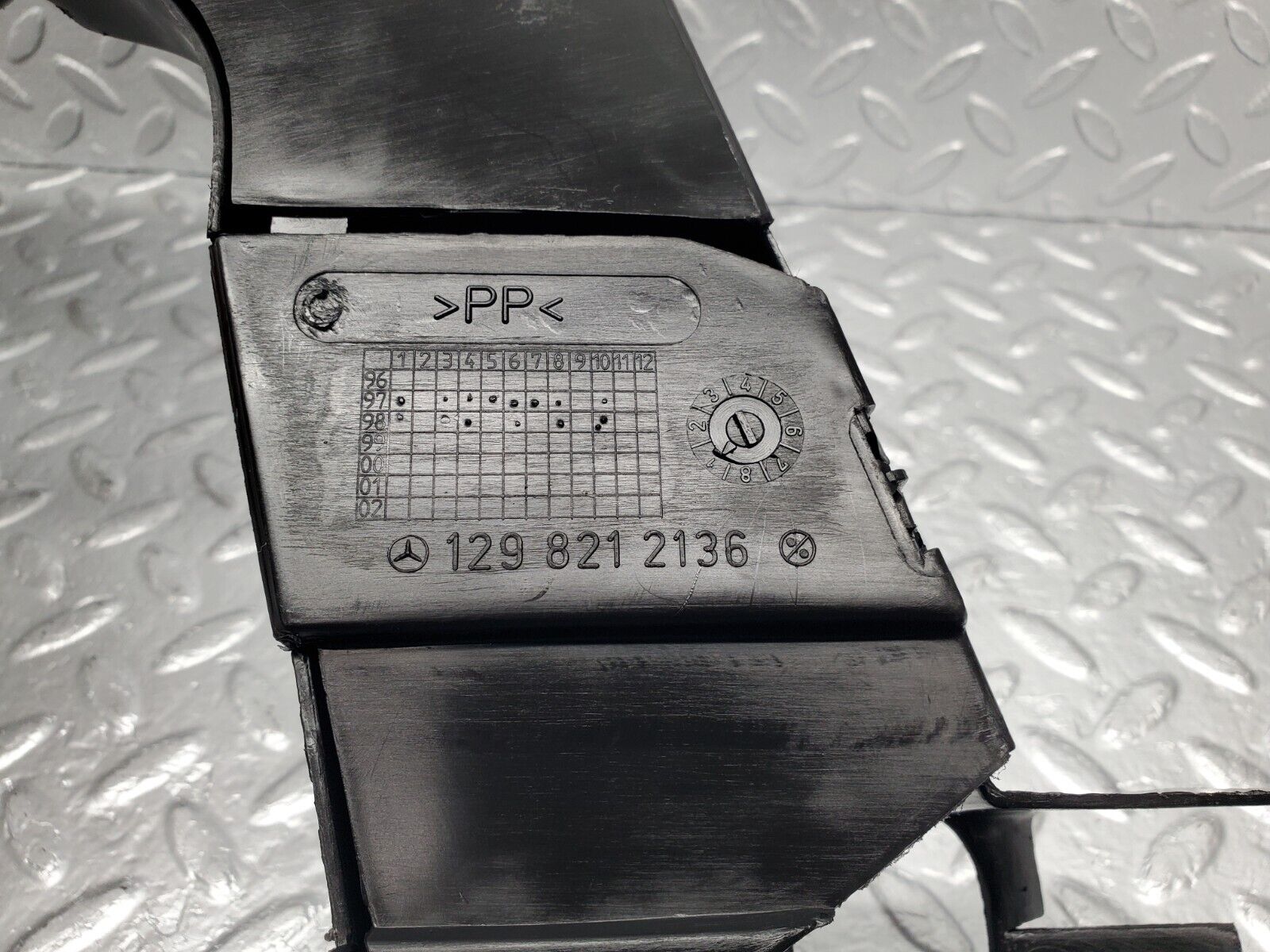 46895 Mercedes-Benz R129 320SL Coupe Rear Left Cable Channel 1298212136