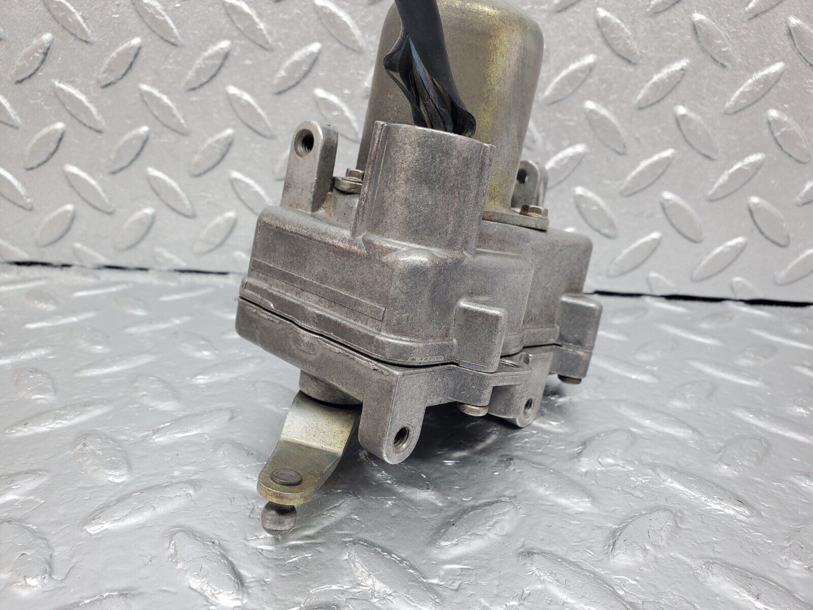 45384 Mercedes-Benz 280E M110.983 Cruise Control Actuator VDO 0015457532