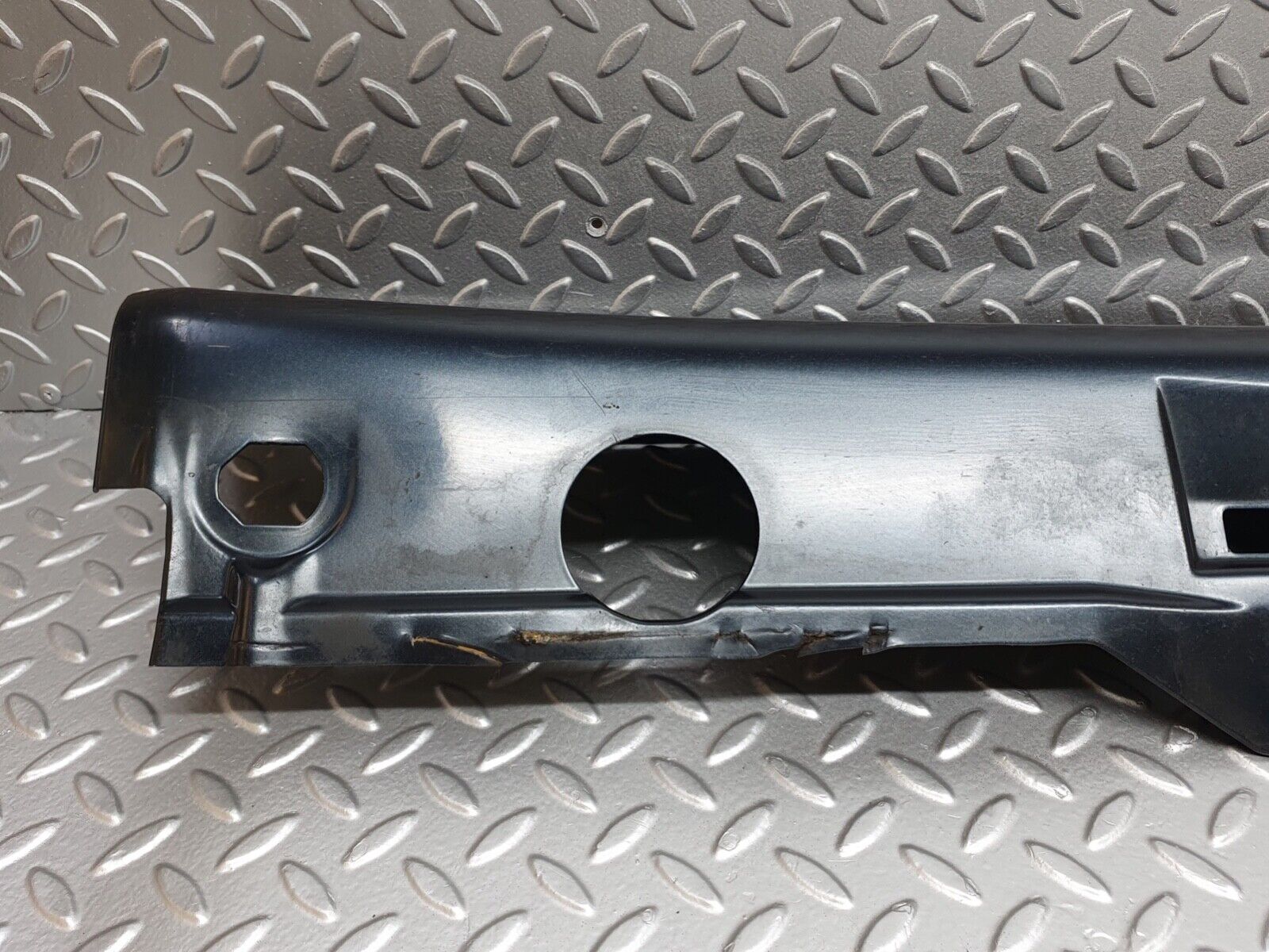 42024 Mercedes-Benz W202 C200 Side Skirt Right Side 2026982430