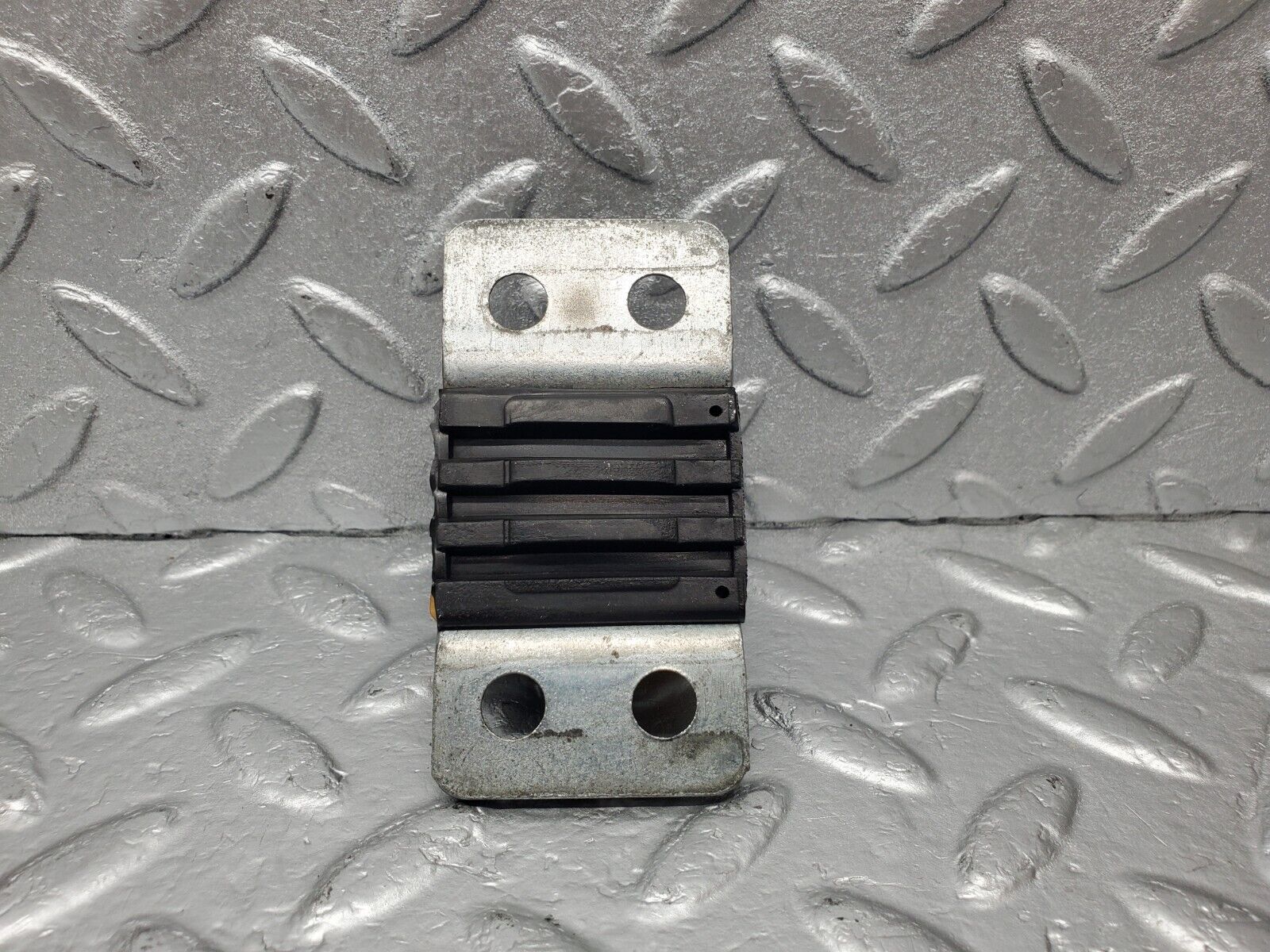 46476 Mercedes-Benz C123 280CE Coupe Left Door Lock Latch