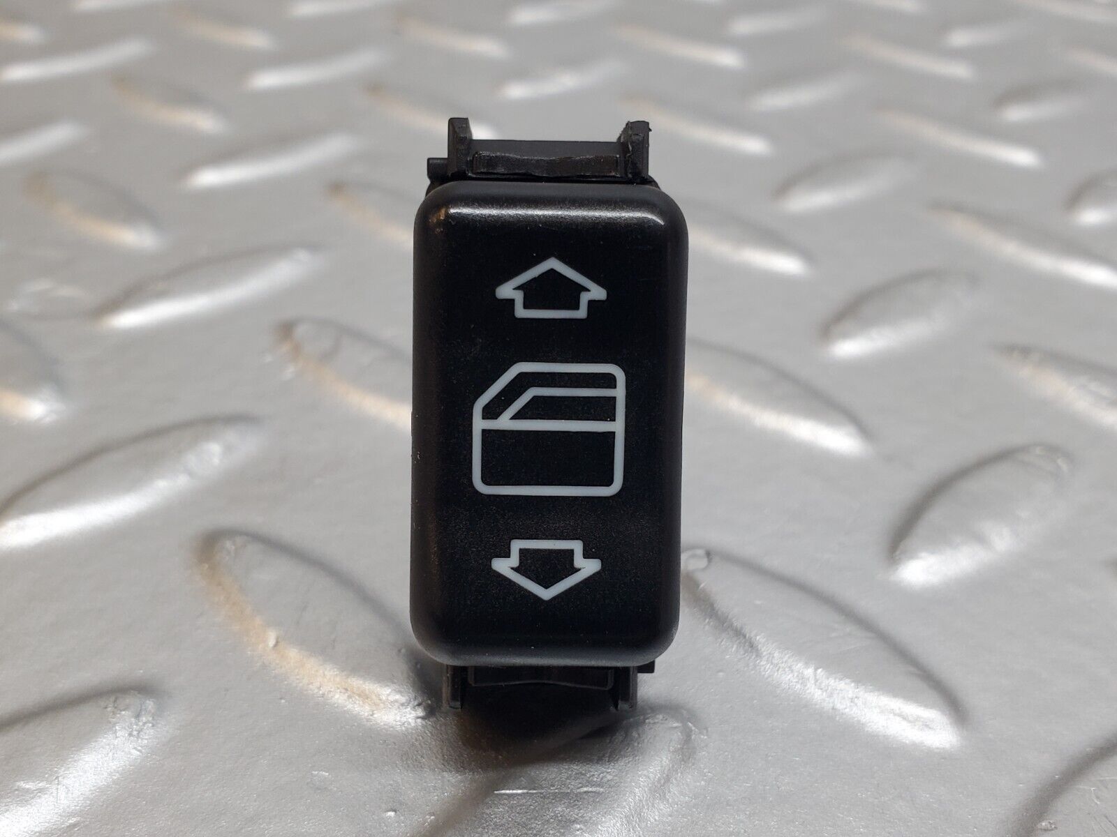 44720 Mercedes-Benz W124 220E Electric Window Switch Left Side 1248208910