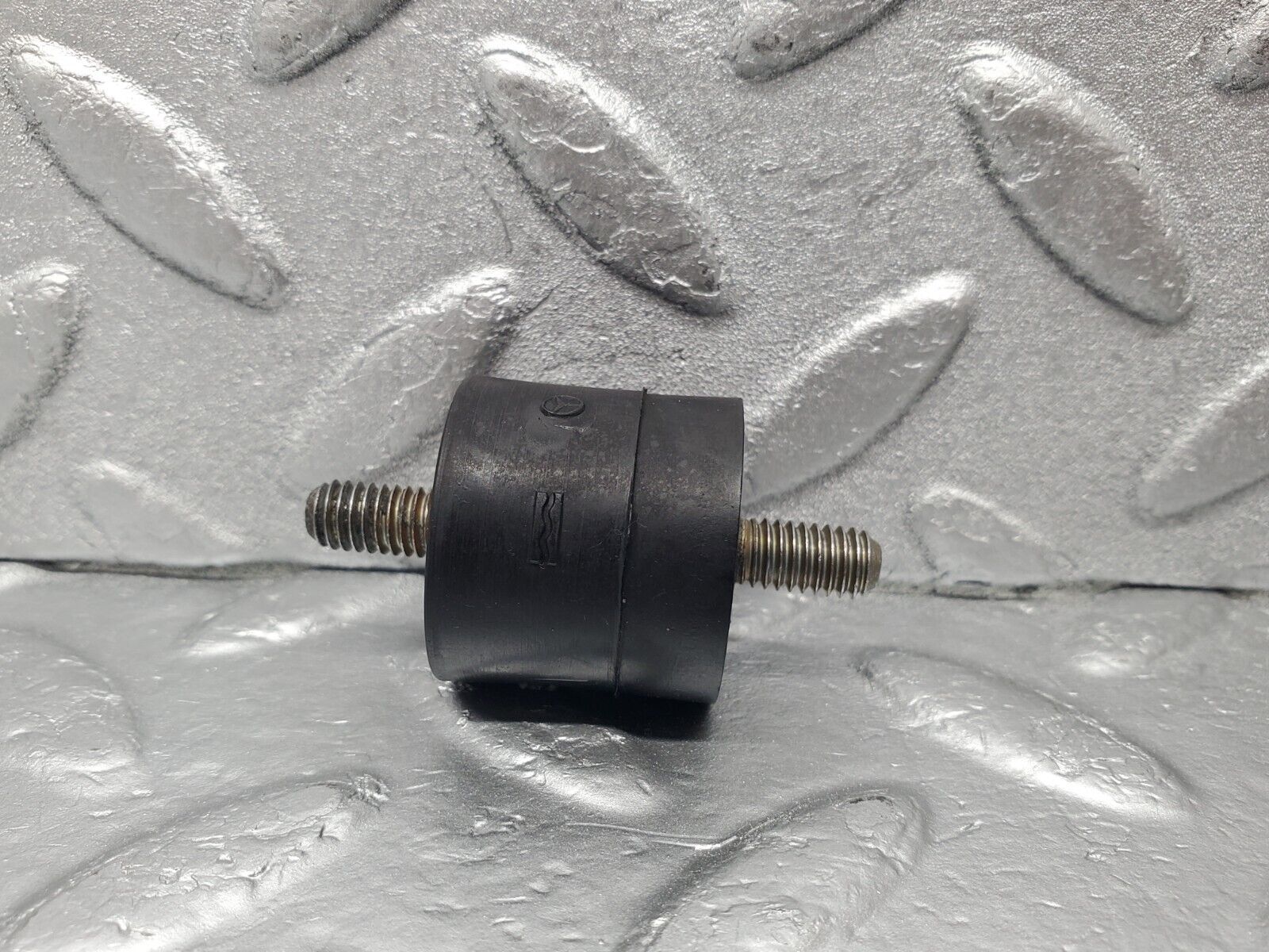 46321 Mercedes-Benz W123 230E Air Filter Box Housing Holder 3X