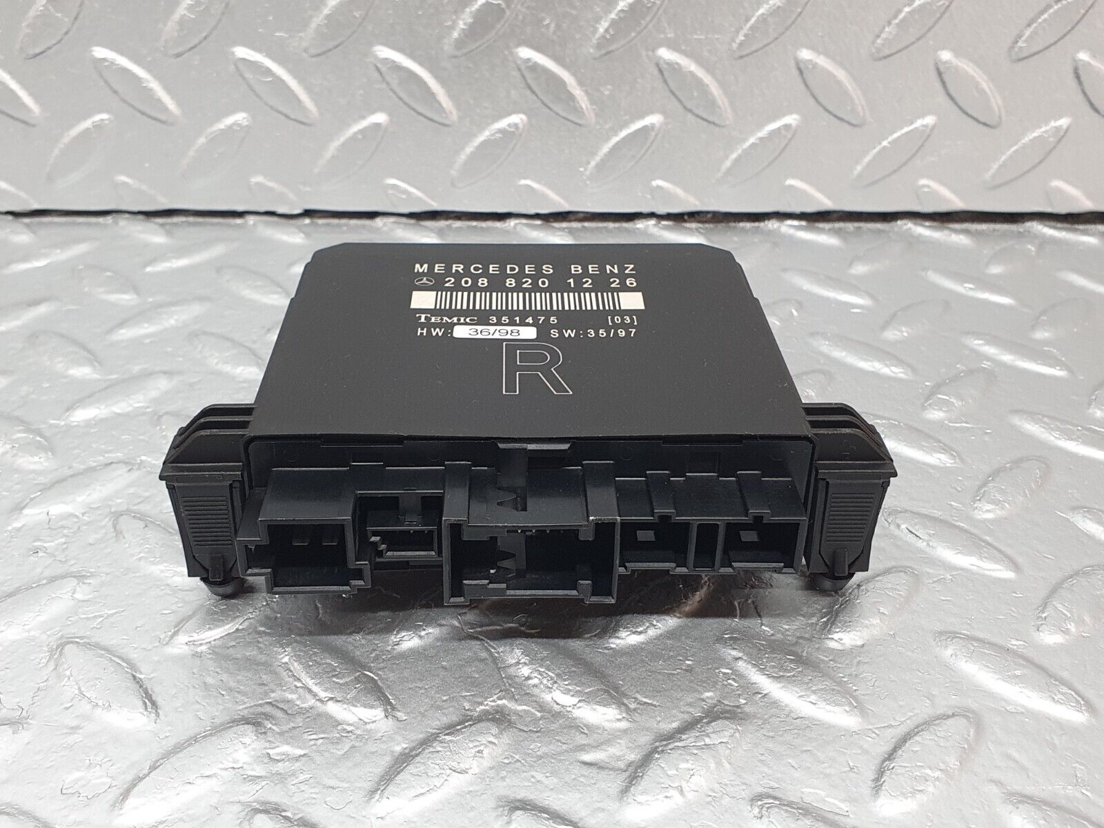 41746 Mercedes-Benz W202 C200 Door Control Unit Front Right 2088201226