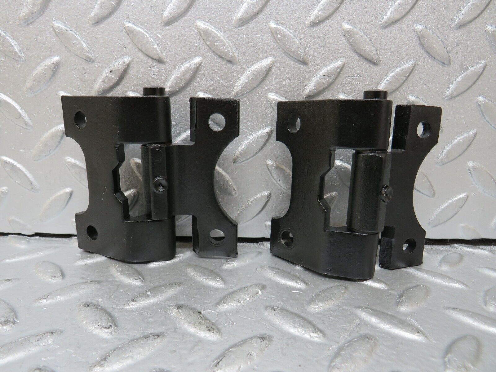 35385 Mercedes-Benz R107 280SL Door Hinge Right Side