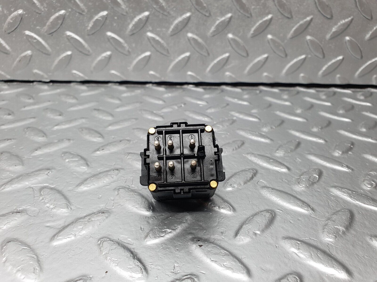 42379 Mercedes-Benz R129 320SL Coupe Electric Mirror Adjust Switch 1298212251