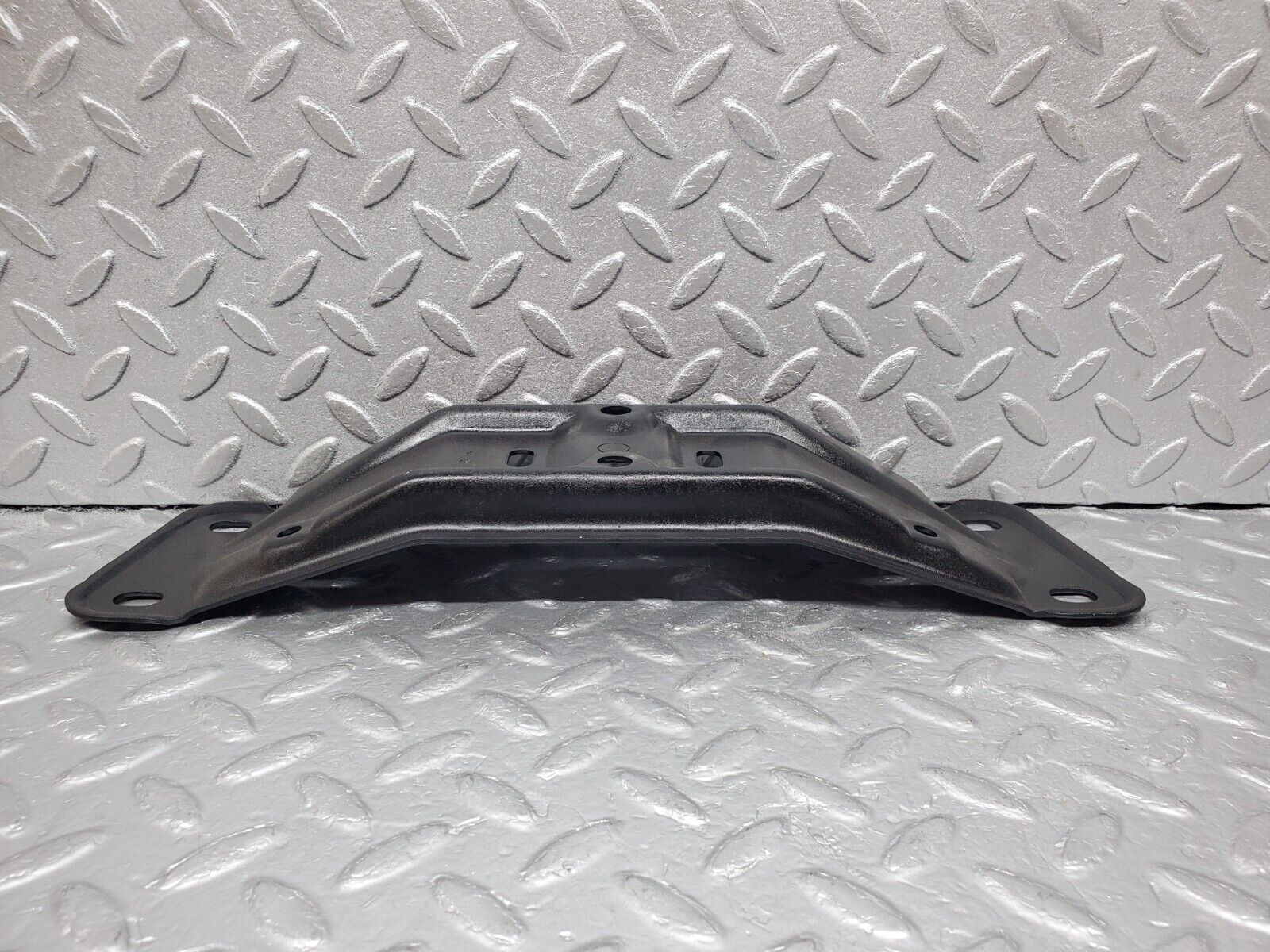 45911 Mercedes-Benz W126 420SE Gearbox Mount Bracket