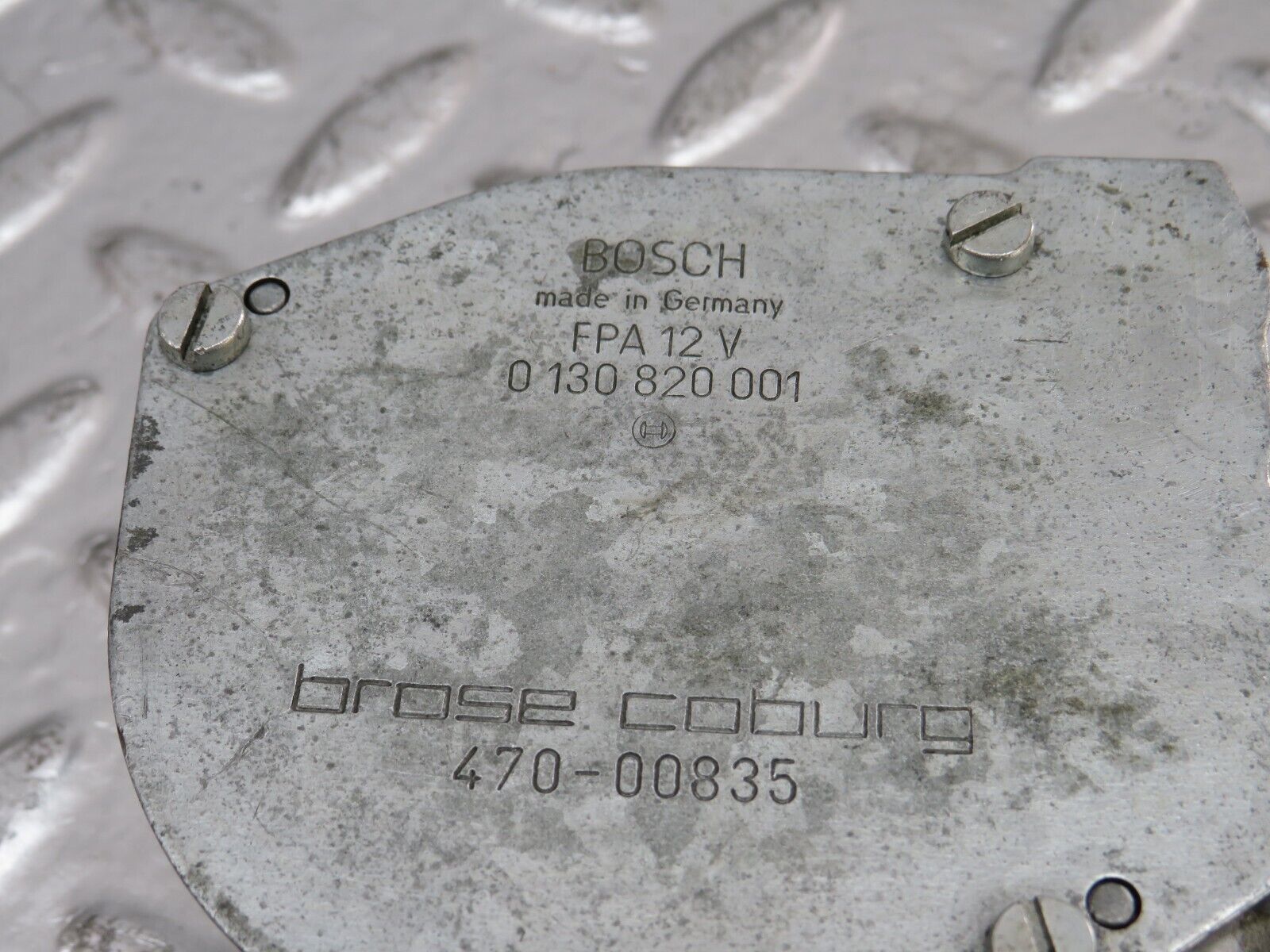 25087 Mercedes-Benz C107 Rear Right Window Regulator Motor 0130820001