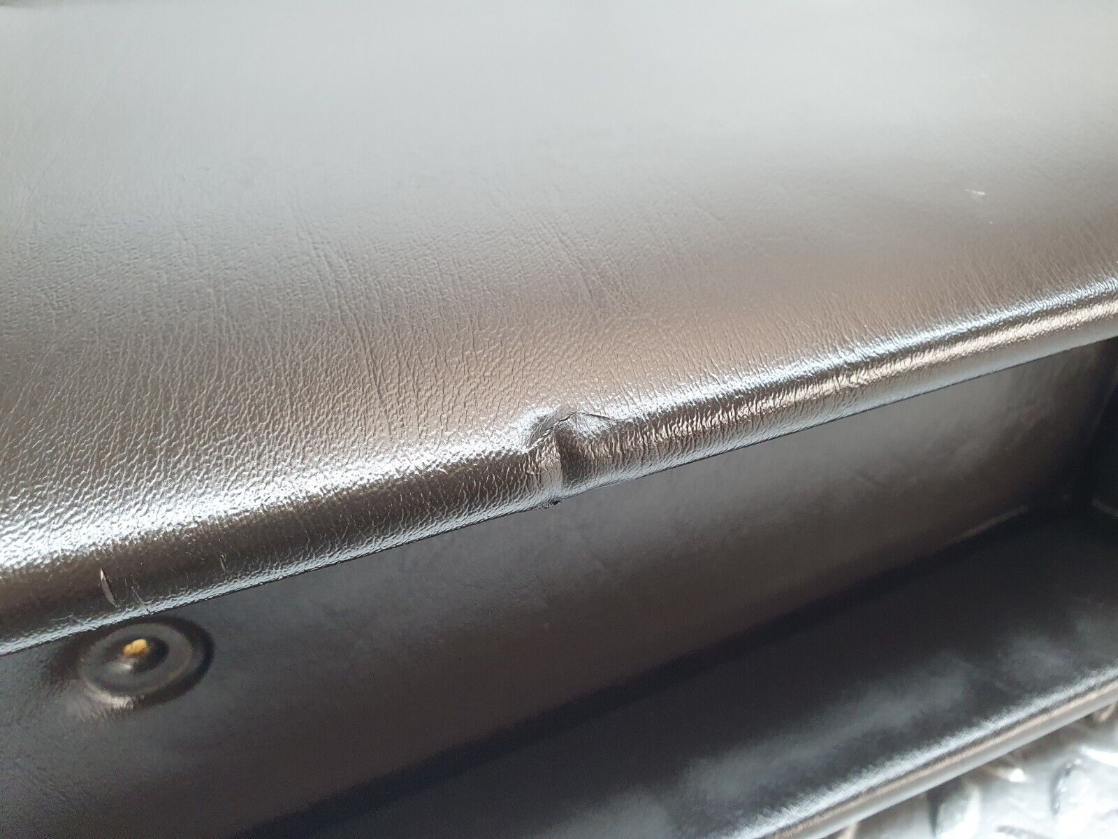 44120 Mercedes-Benz C123 230CE Coupe Centre Console Black