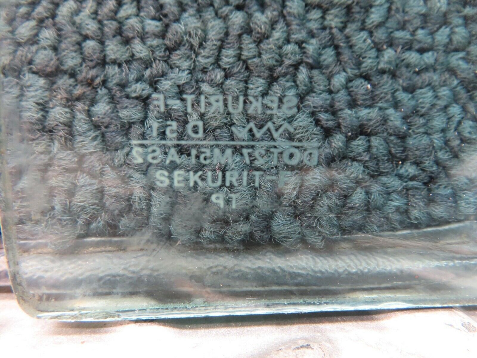 15760 Mercedes-Benz R107 450SL Hardtop Left Quarter Window