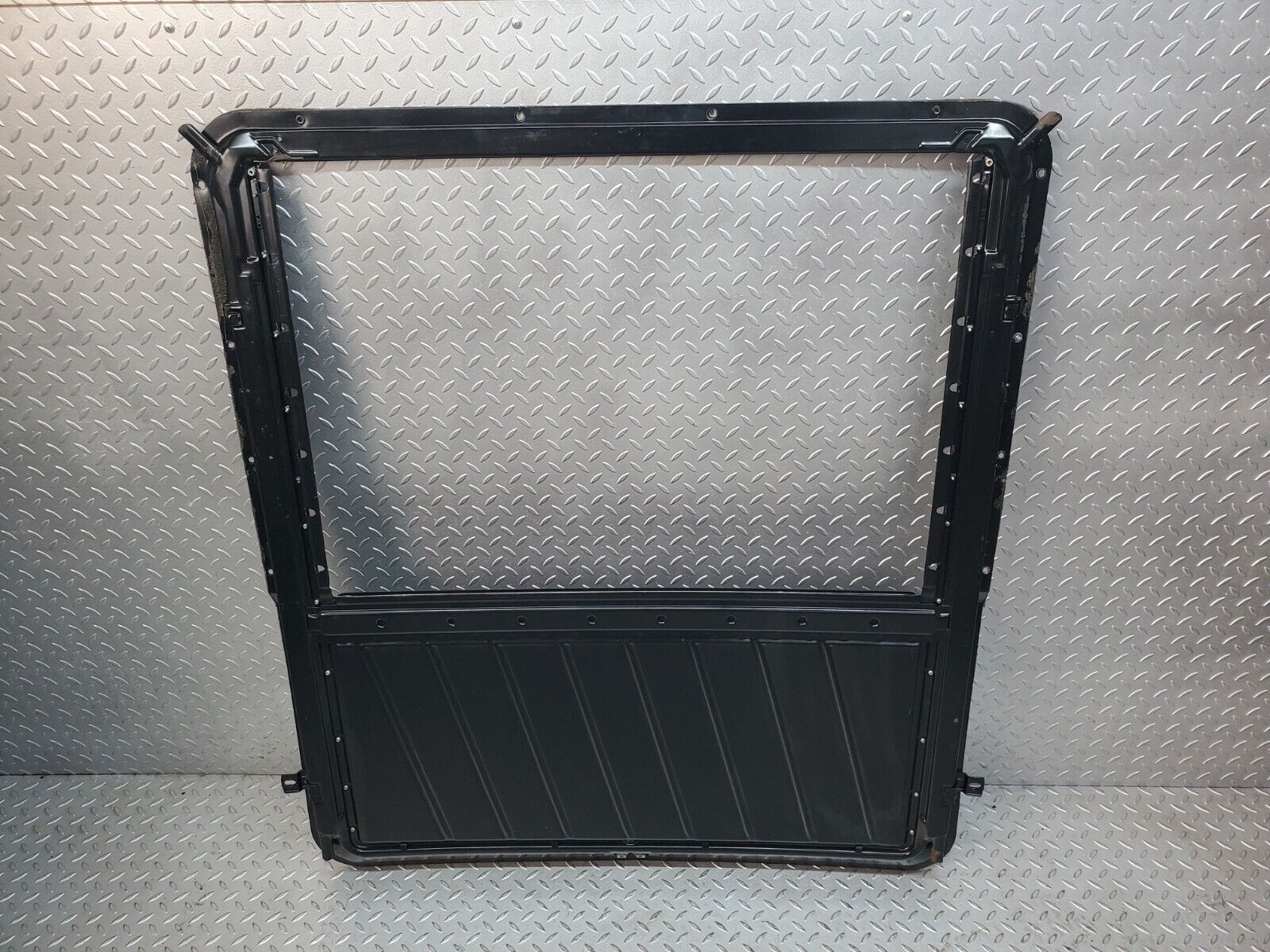 45994 Mercedes-Benz W126 420SE Power Sunroof Frame