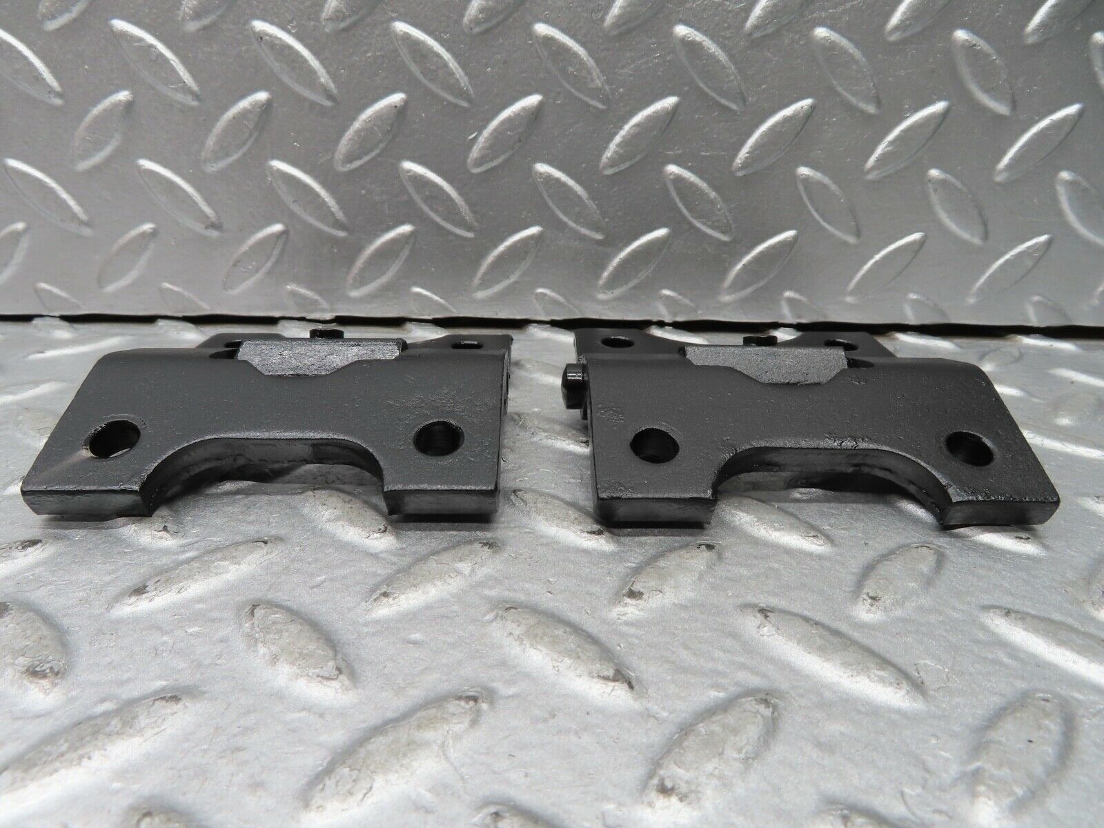 20524 Mercedes-Benz R107 450SL Right Door Hinges Pair