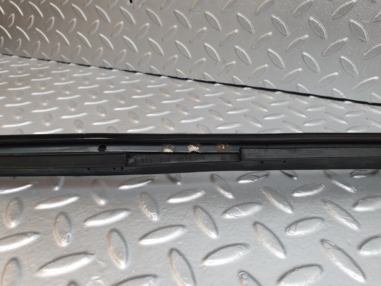 41713 Mercedes-Benz W124 200E Roof Chrome Trim Left Side 1246900397