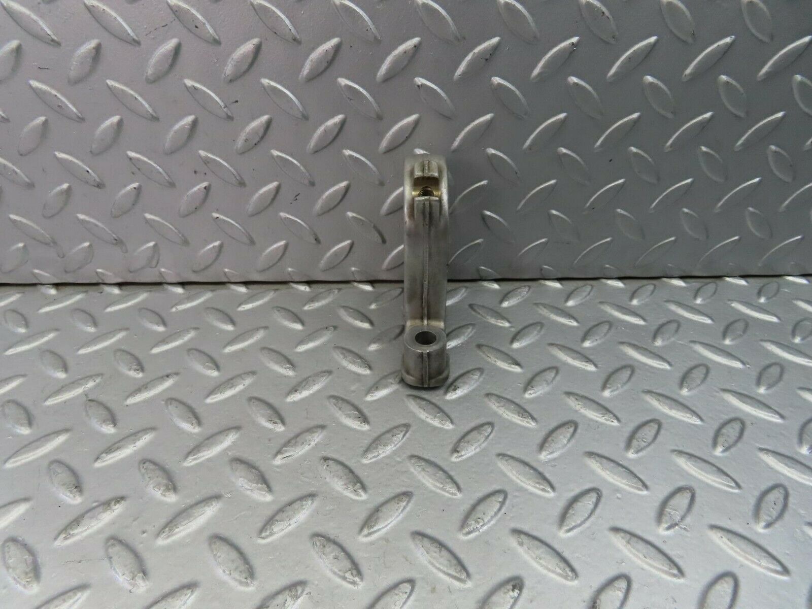 9081 Mercedes-Benz R107 Camshaft Tower Bearing 1160512112