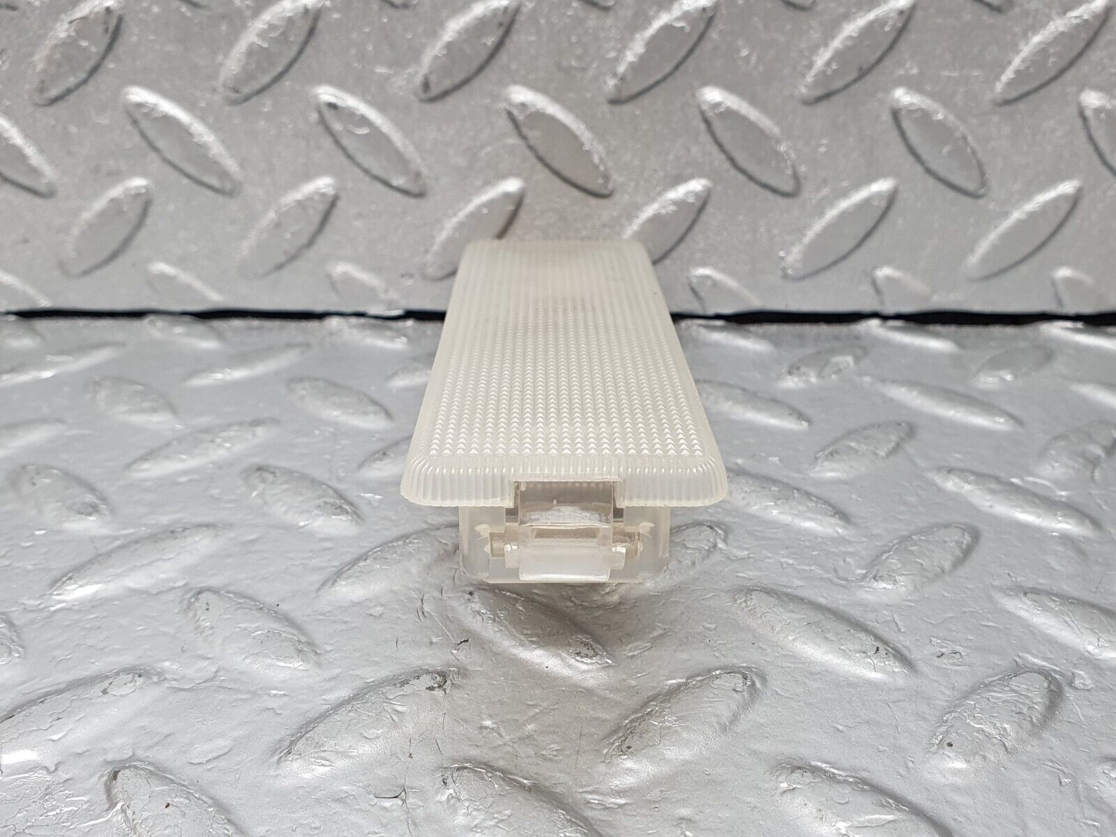 44104 Mercedes-Benz C123 230CE Coupe Rear Interior Dome Light 2018200001