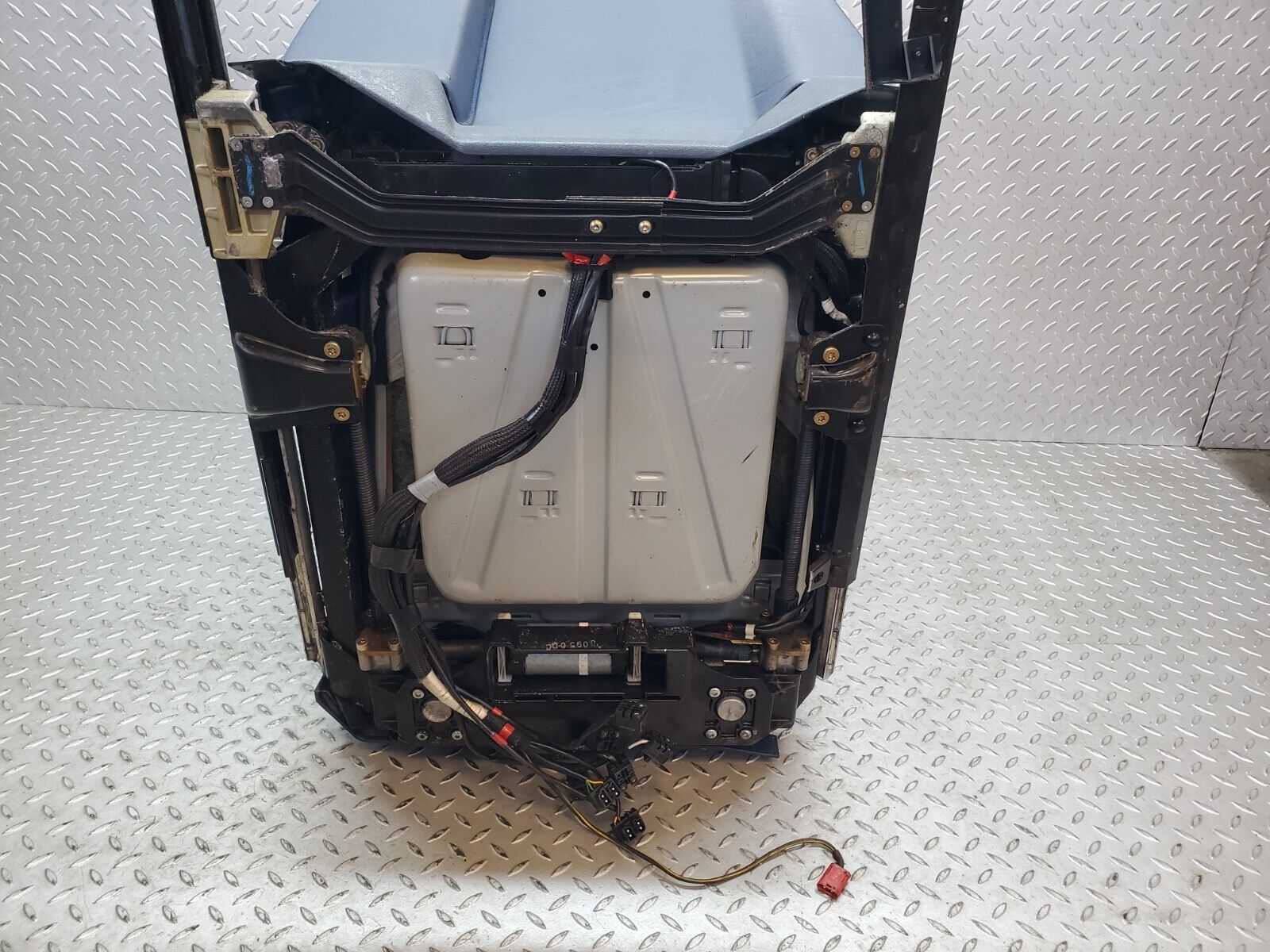 45167 Mercedes-Benz R129 300SL Coupe Electric Front Left Seat Leather Blue