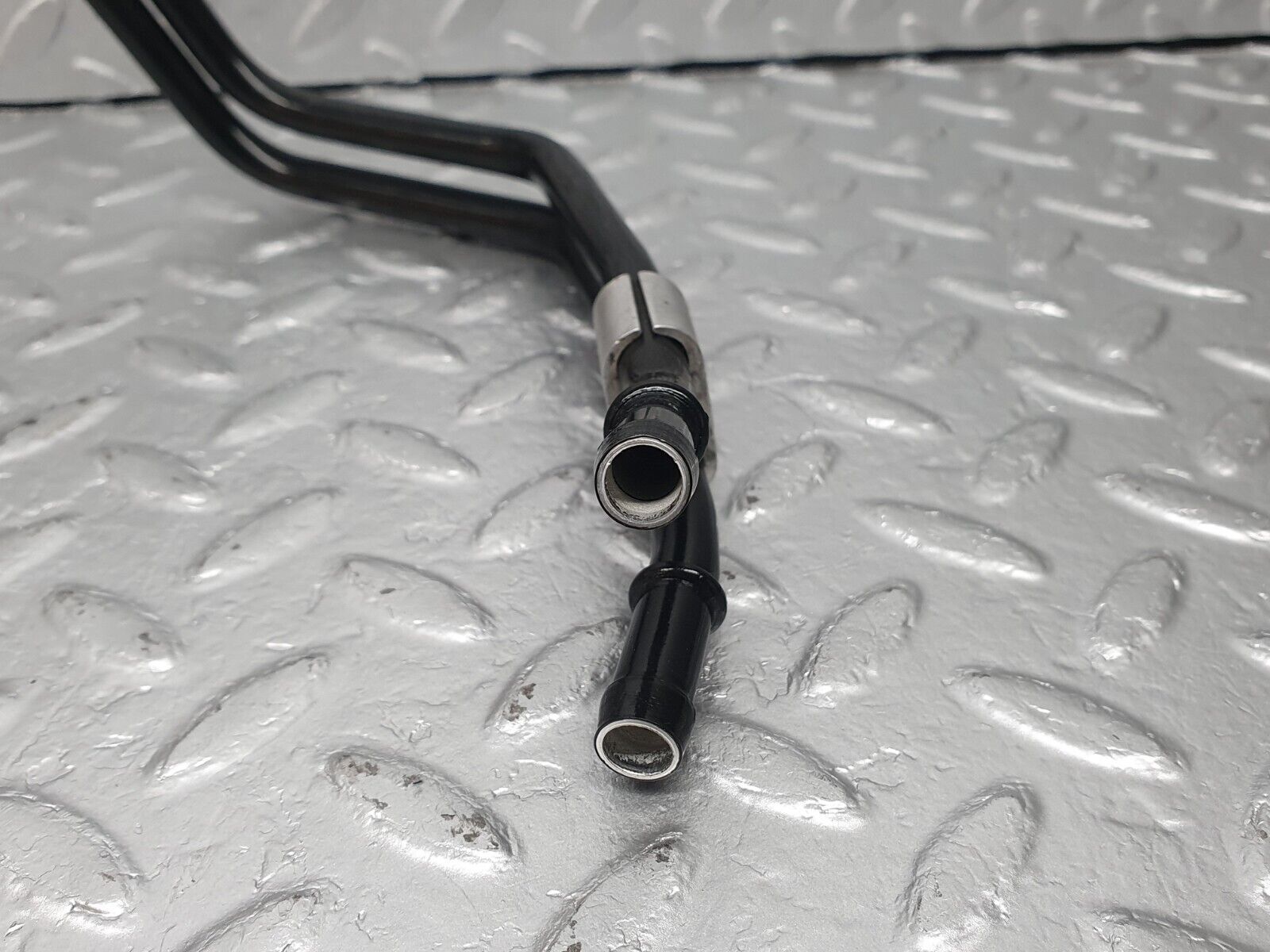 41987 Mercedes-Benz W202 C200 Oil Cooling Pipe