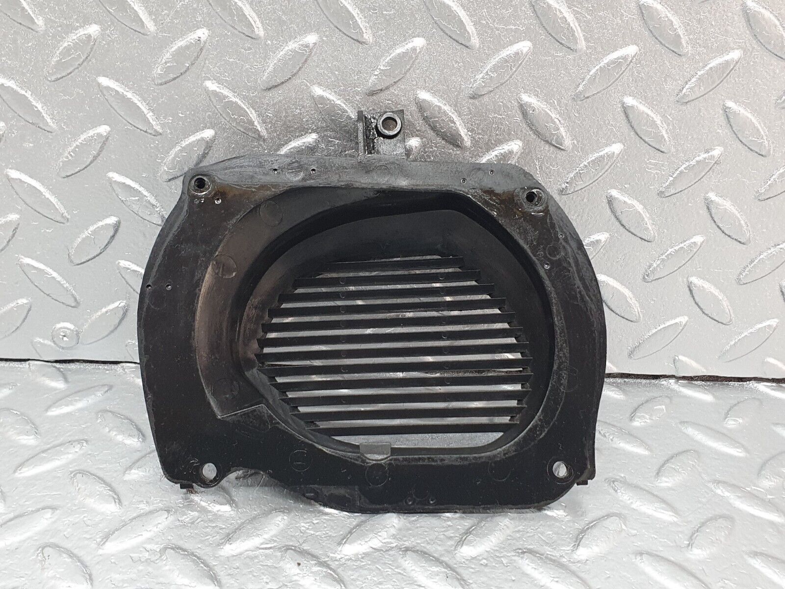 41744 Mercedes-Benz W202 C200 Rear Right Door Speaker Cover 2028270883